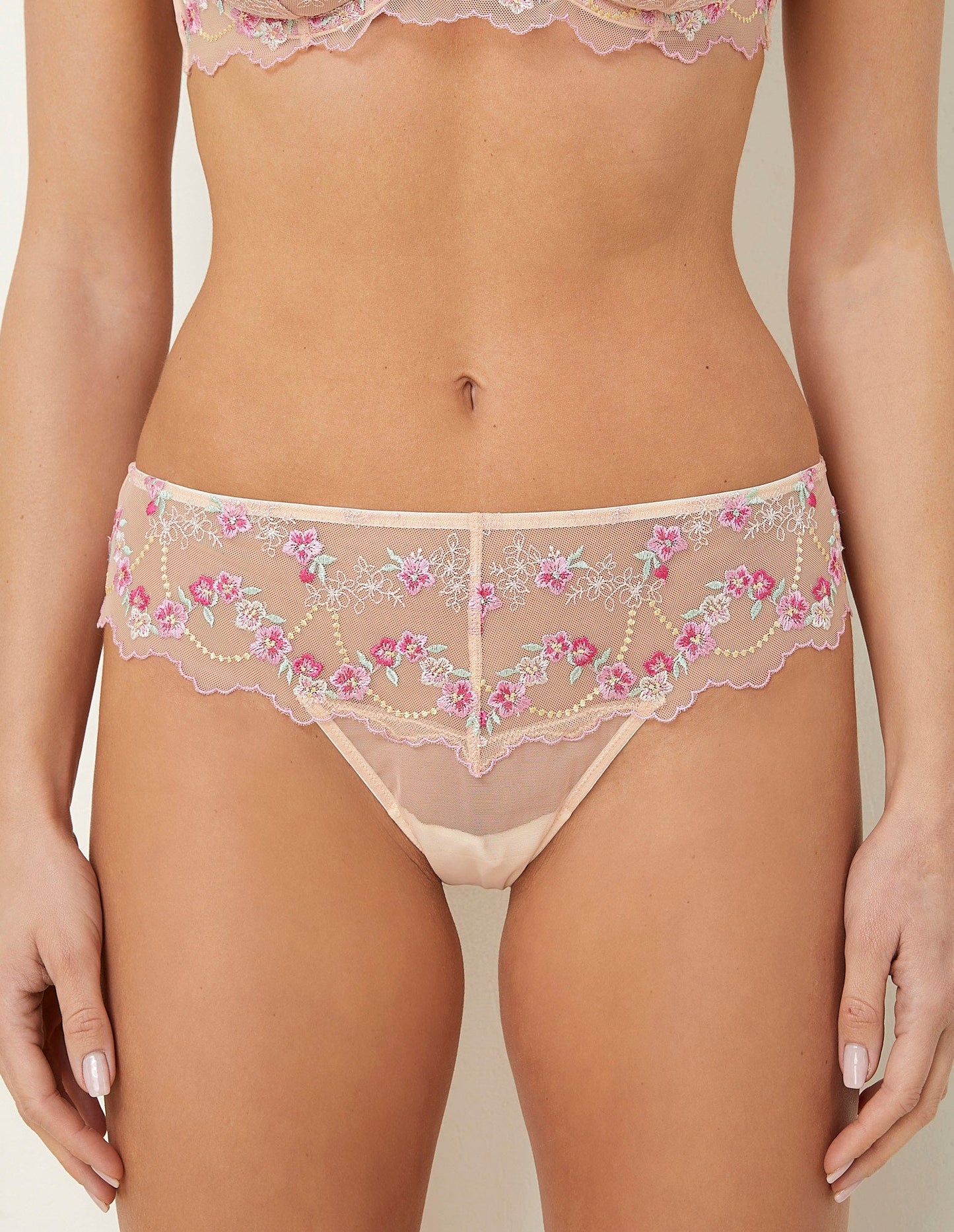 Briefs_Melissa _Yamamay Albania