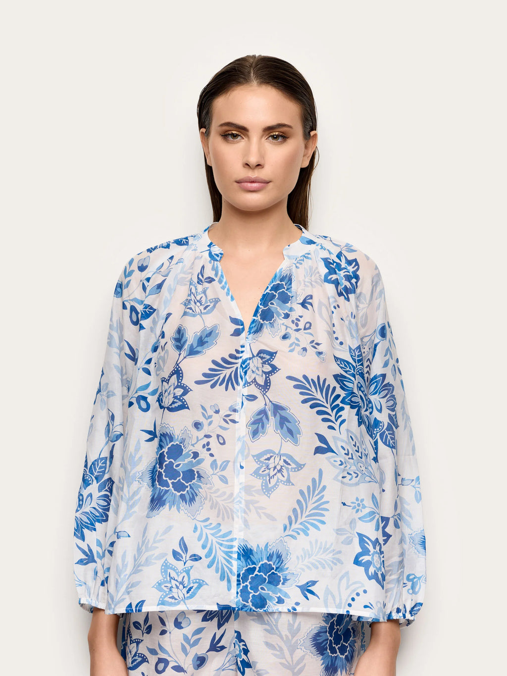 Yamamay Albania Blouse | AMAD192009128_02_5f5e6a44-18e5-409d-b3b4-c2c24a7e5724.jpg