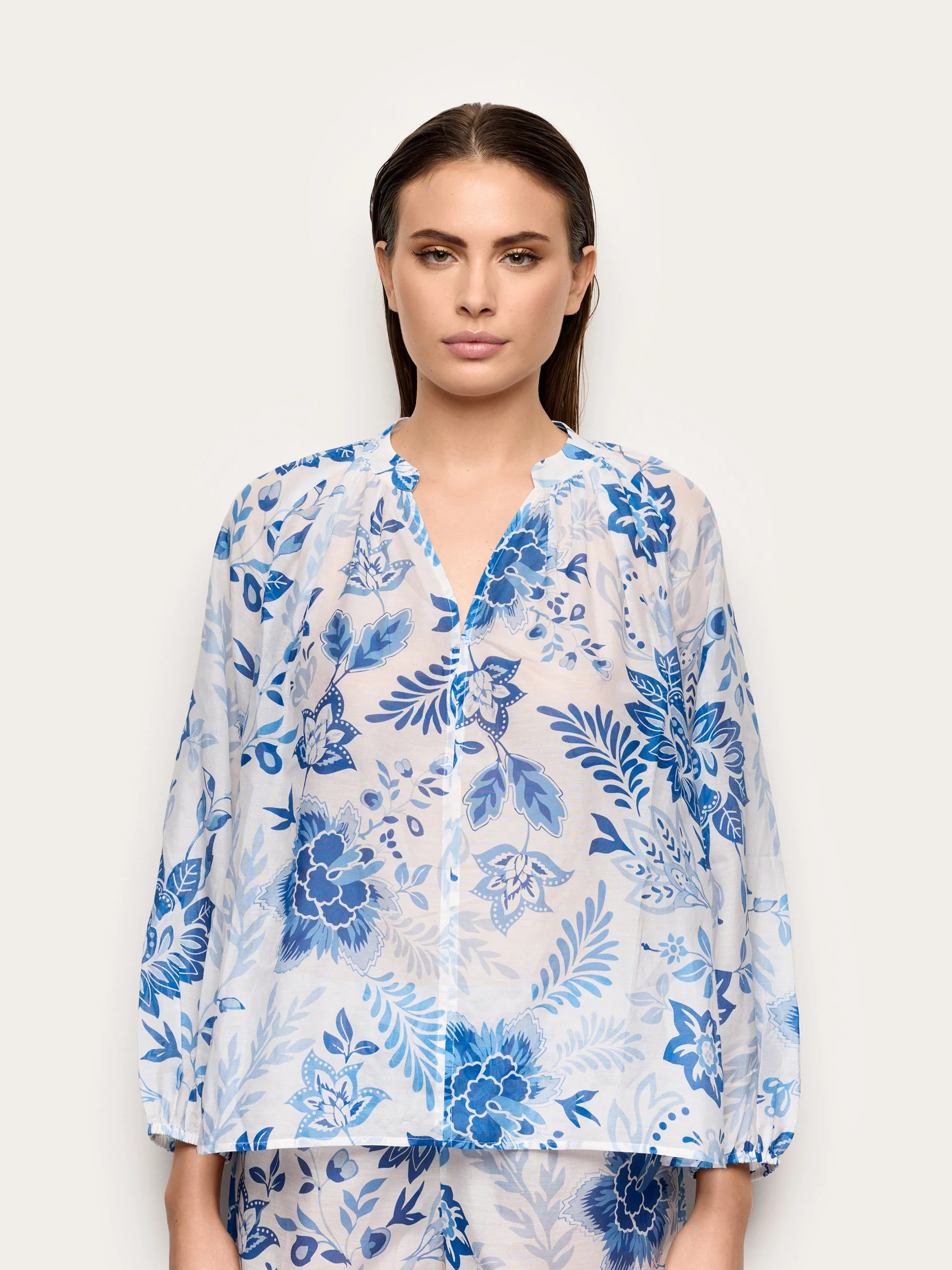 Yamamay Albania Blouse | AMAD192009128_02_5f5e6a44-18e5-409d-b3b4-c2c24a7e5724.jpg