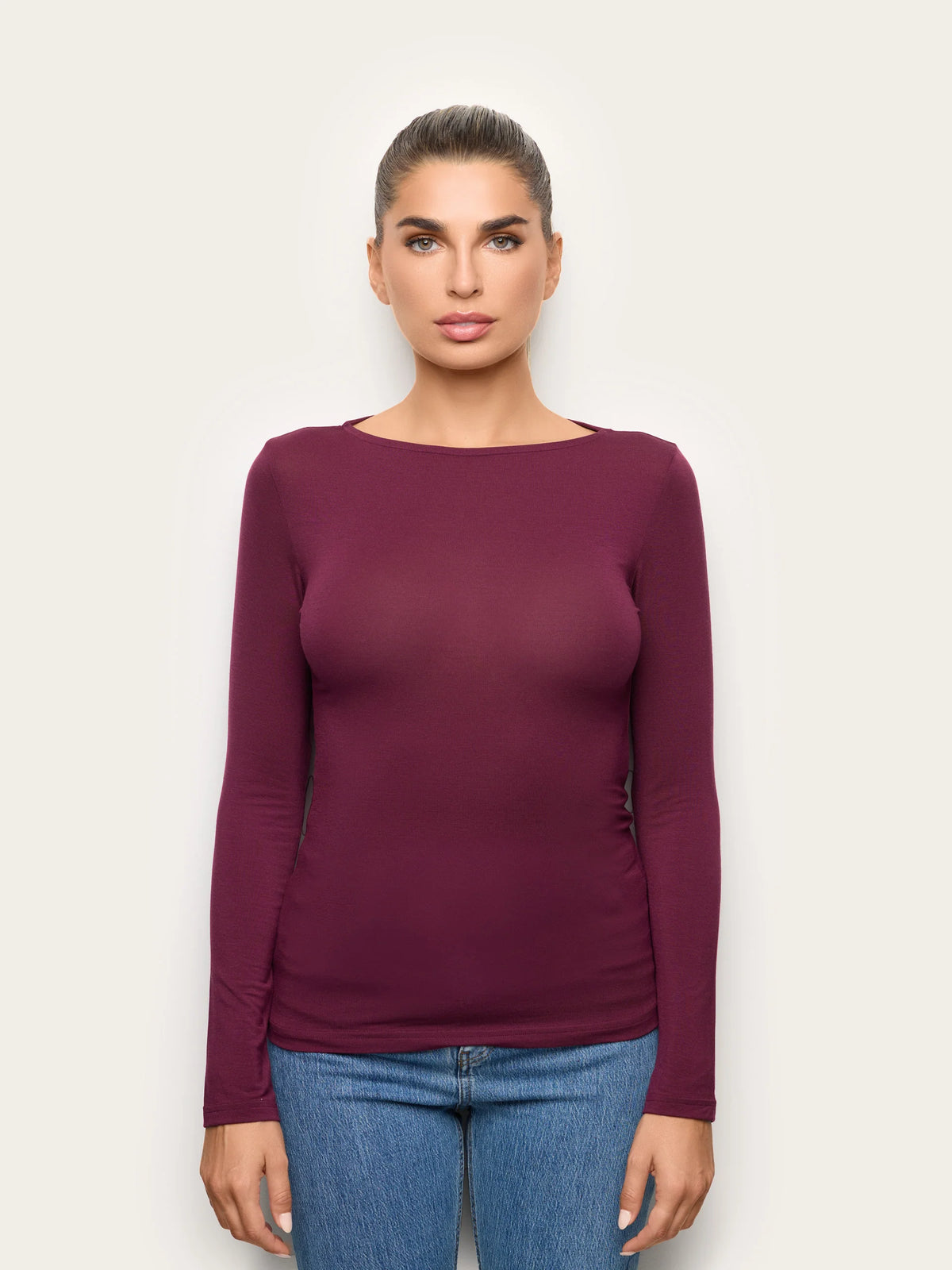 Yamamay Albania Long-sleeve boat neck T-shirt | AMAD193002837_02_e9339070-74ee-454d-b4e7-a717cbc8dc07.jpg