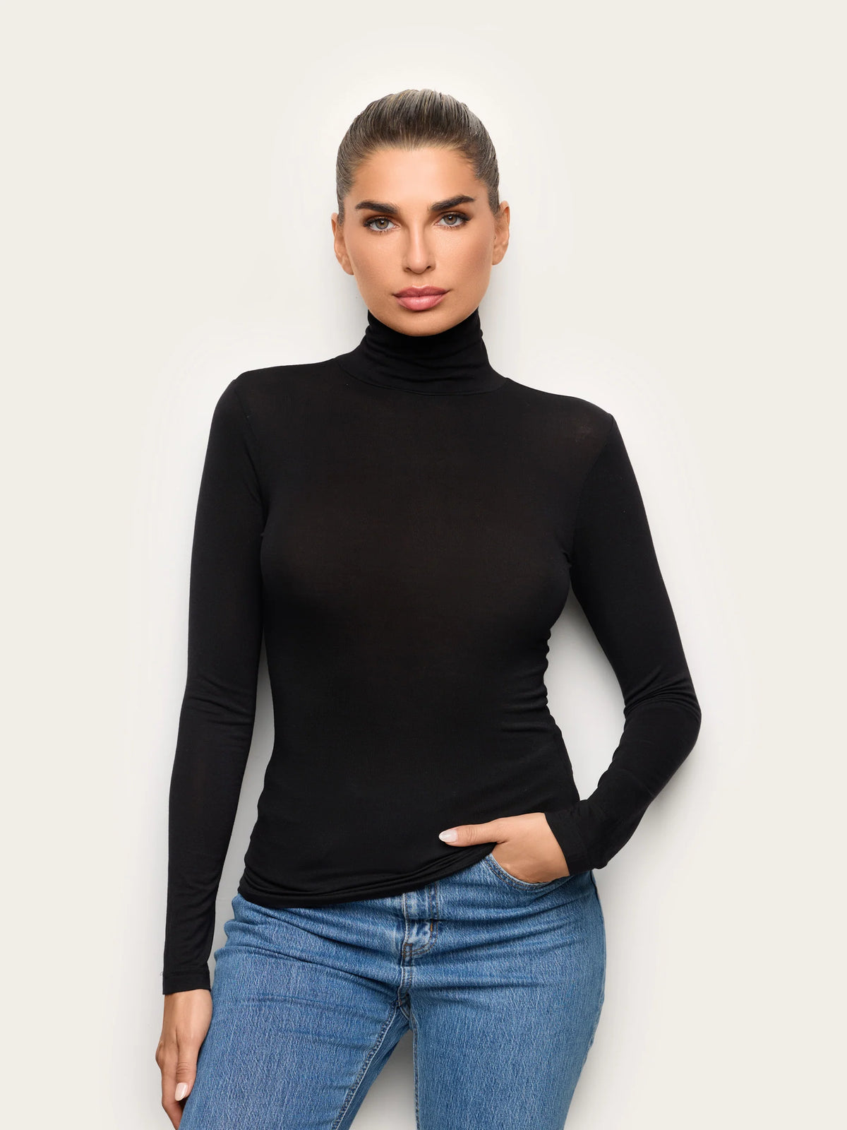 Yamamay Albania T-shirt | AMAD193003072_01_d34a7f78-878a-4413-9f77-e67d67b69c3f.jpg