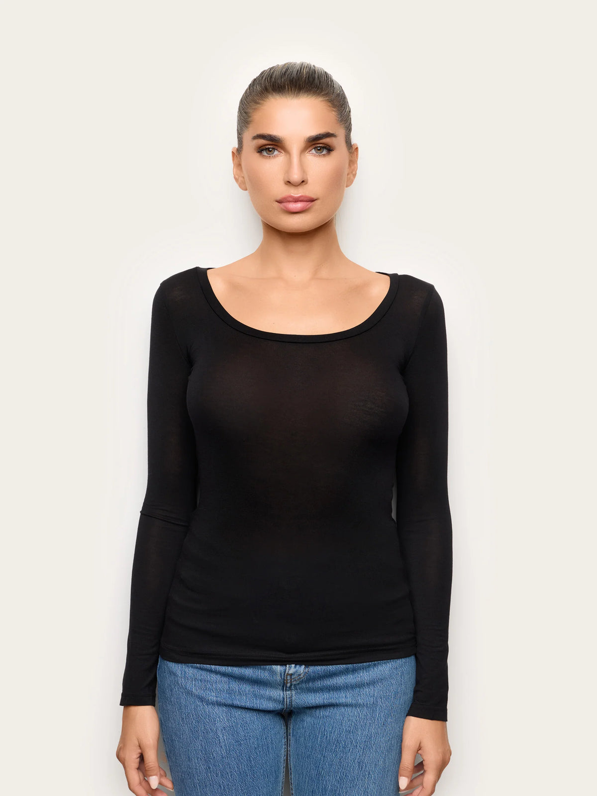 Yamamay Albania Long-sleeve decolte neck T | AMAD193004072_02_5fc4d237-a07c-4dfc-ac28-a848ae4a29e1.jpg