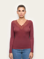 Yamamay Albania Long-sleeve v neck T-shirt | AMAD193005092_02_390f3a0a-6f16-4707-88d2-37eb895d1c97.jpg