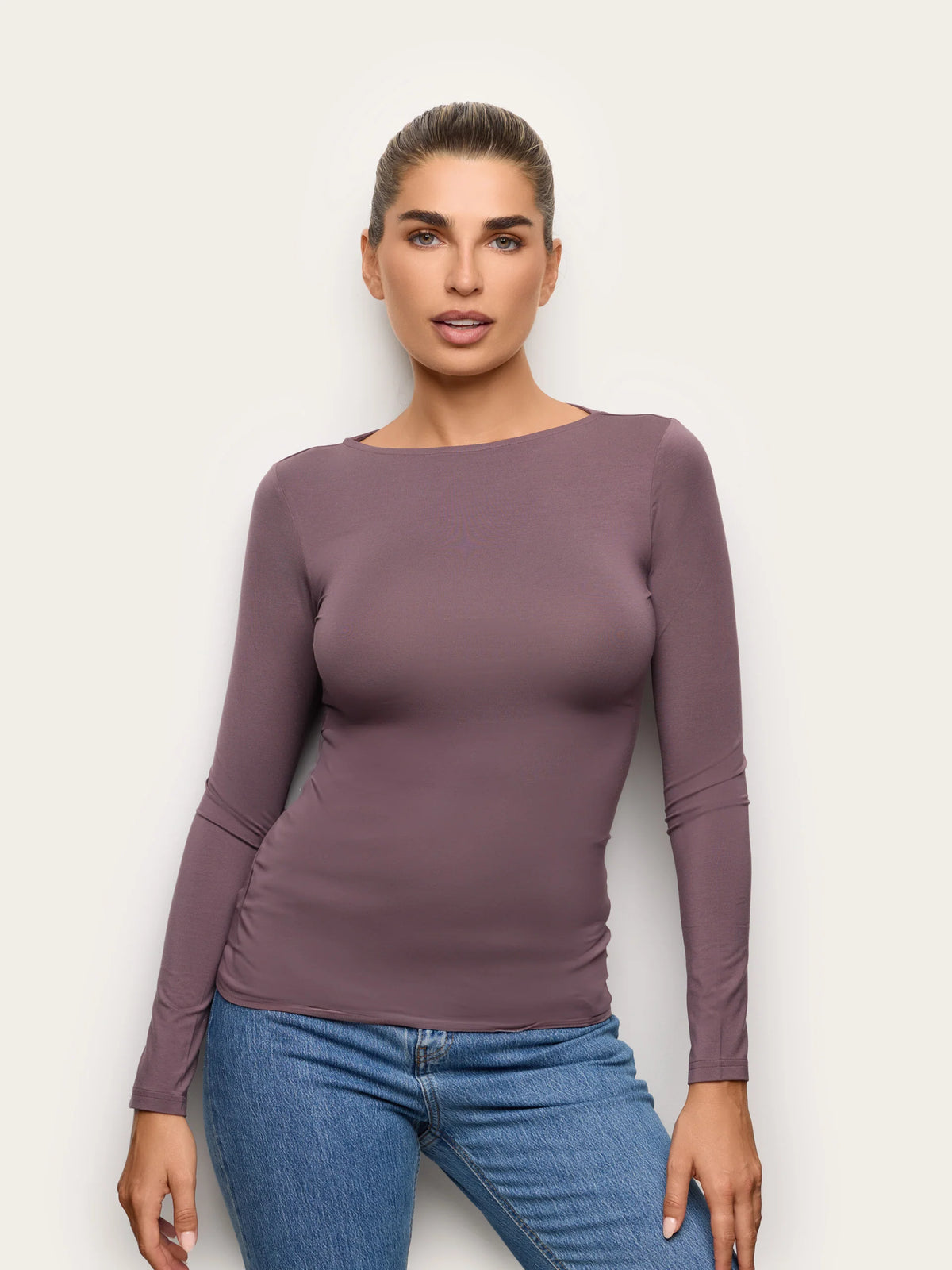 Yamamay Albania Long-sleeve boat neck T-shirt | AMAD193007063_01.jpg