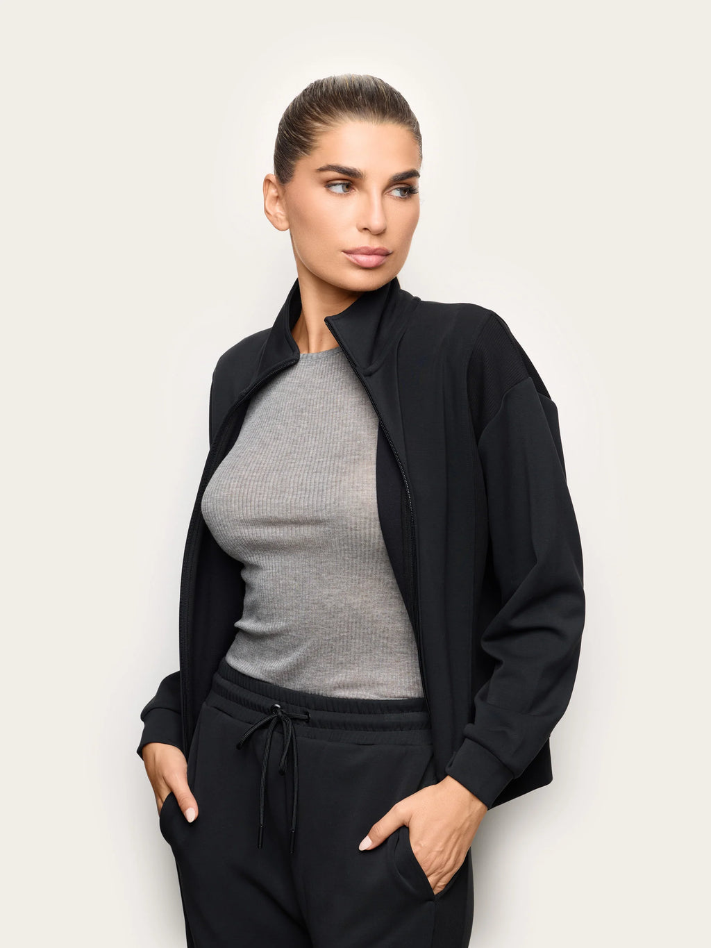 Yamamay Albania Sweatshirt | AMAD193018072_01_61a262f6-c820-4277-b53c-7fe87956674a.jpg