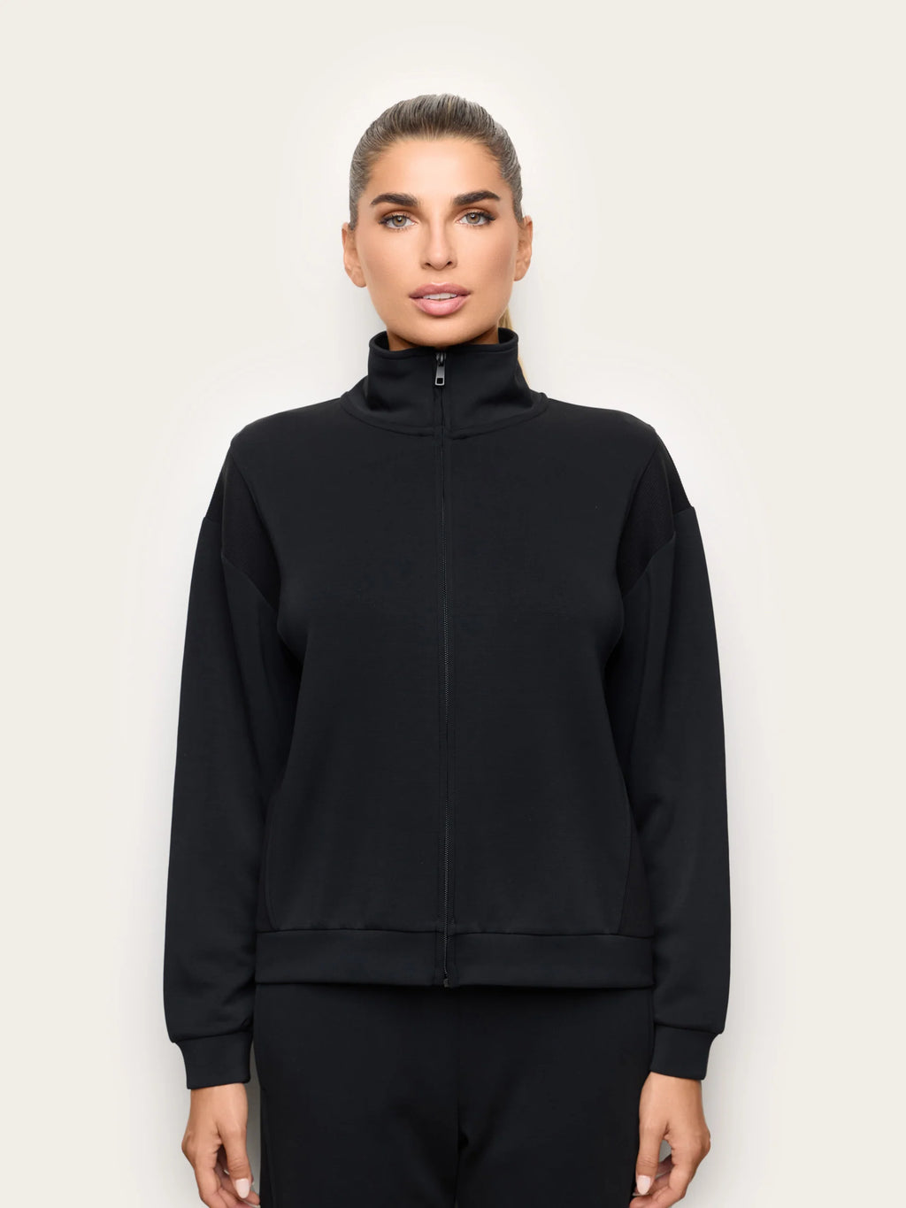 Yamamay Albania Sweatshirt | AMAD193018072_02_a56f7f79-5af5-4794-8b26-055f922cc1b8.jpg
