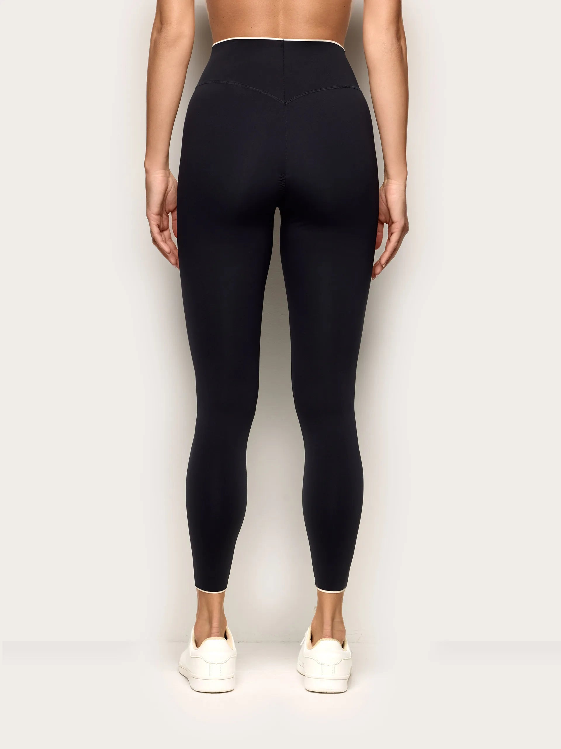 Yamamay Albania Leggings | APMD191002_072_04.jpg