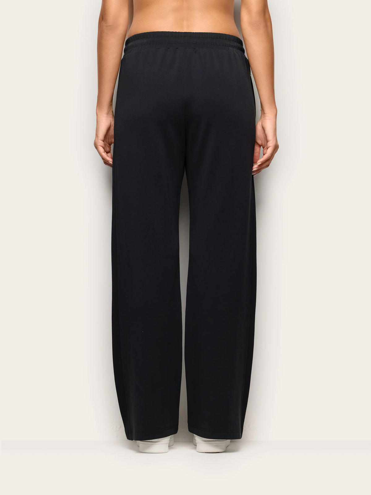 Yamamay Albania Full-long trousers | APMD193005072_05_470e7510-9e36-4ab0-b833-6e1b62e002f2.jpg
