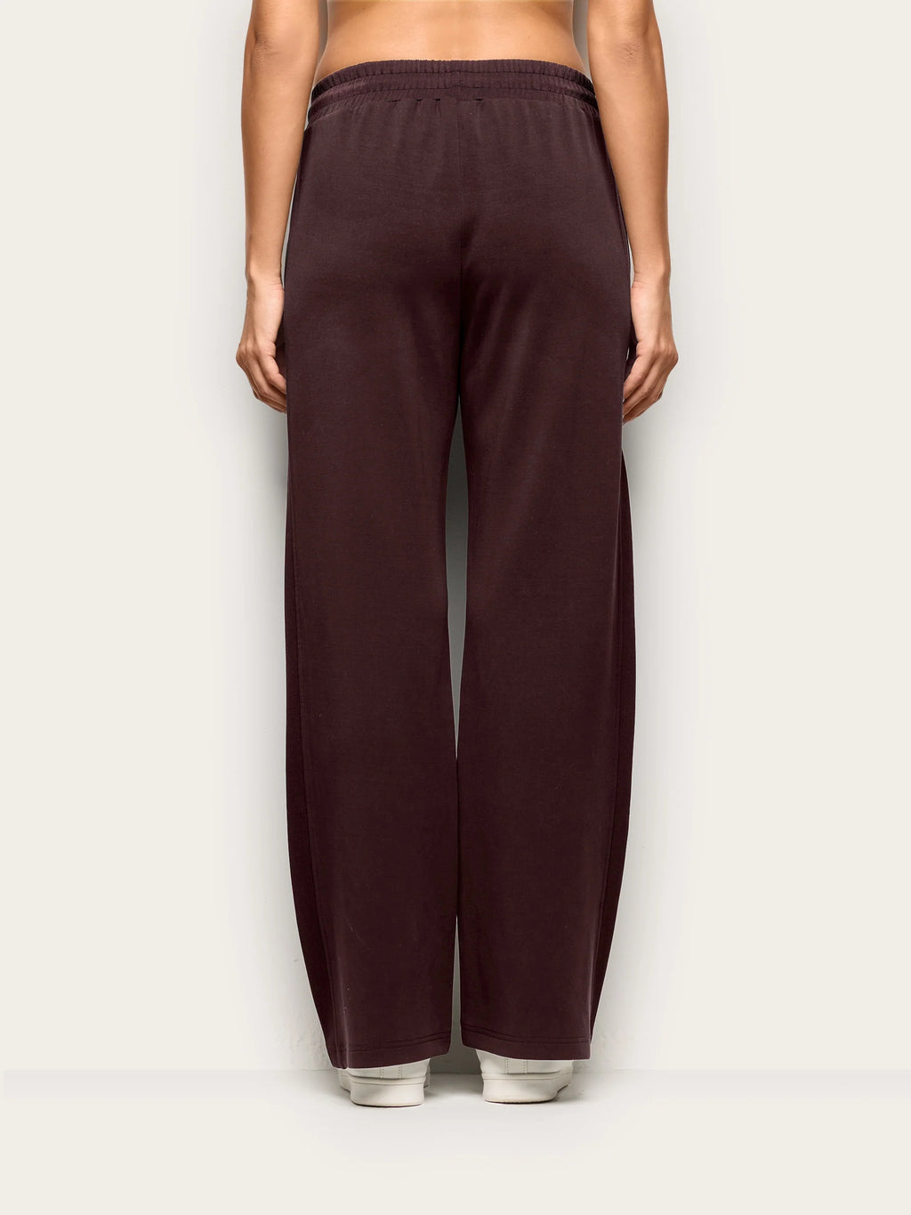 Yamamay Albania Full-long trousers | APMD193005770_05_c69b1f57-f816-46ea-a1db-32391fca830e.jpg