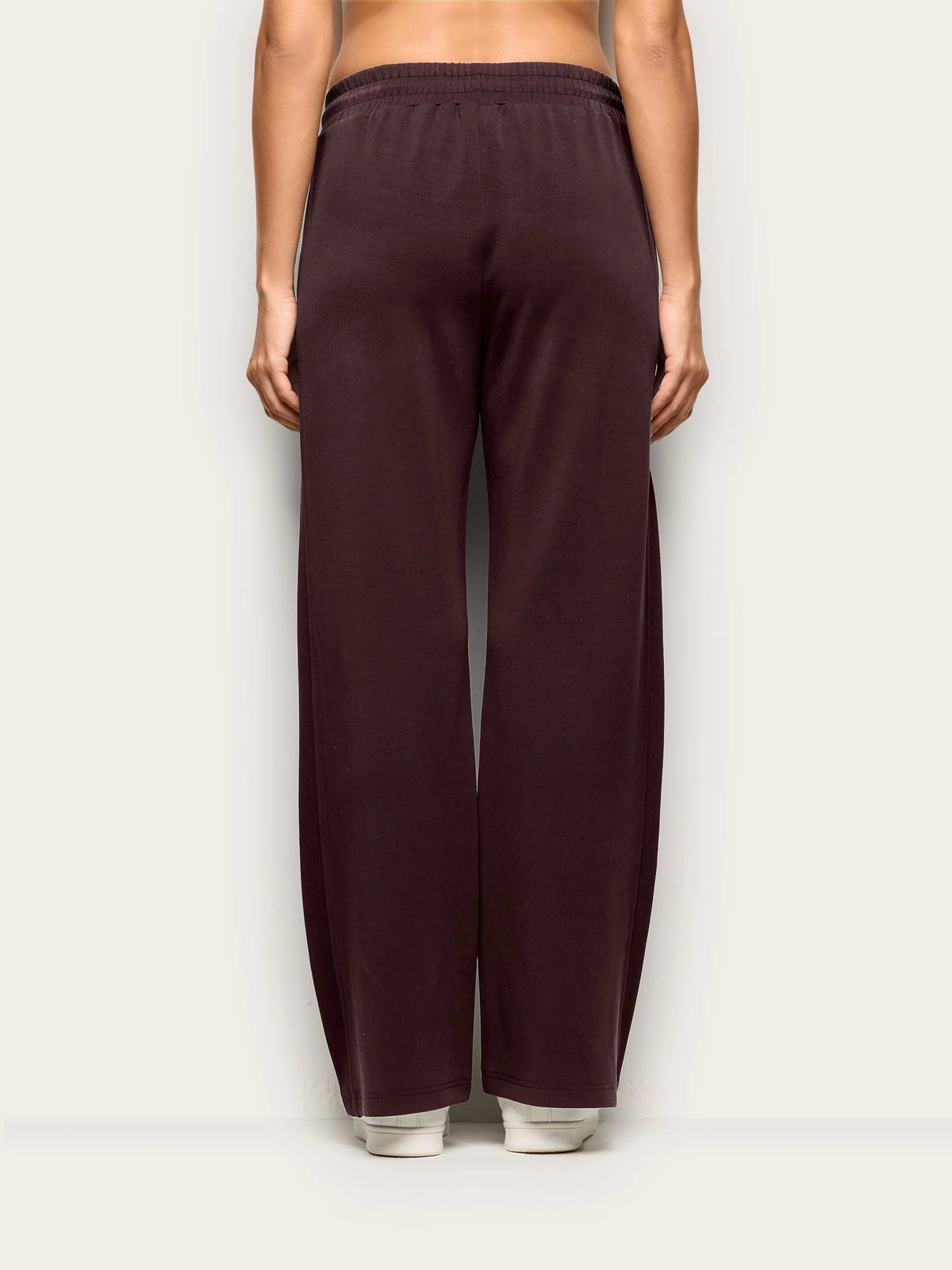 Yamamay Albania Full-long trousers | APMD193005770_05_c69b1f57-f816-46ea-a1db-32391fca830e.jpg