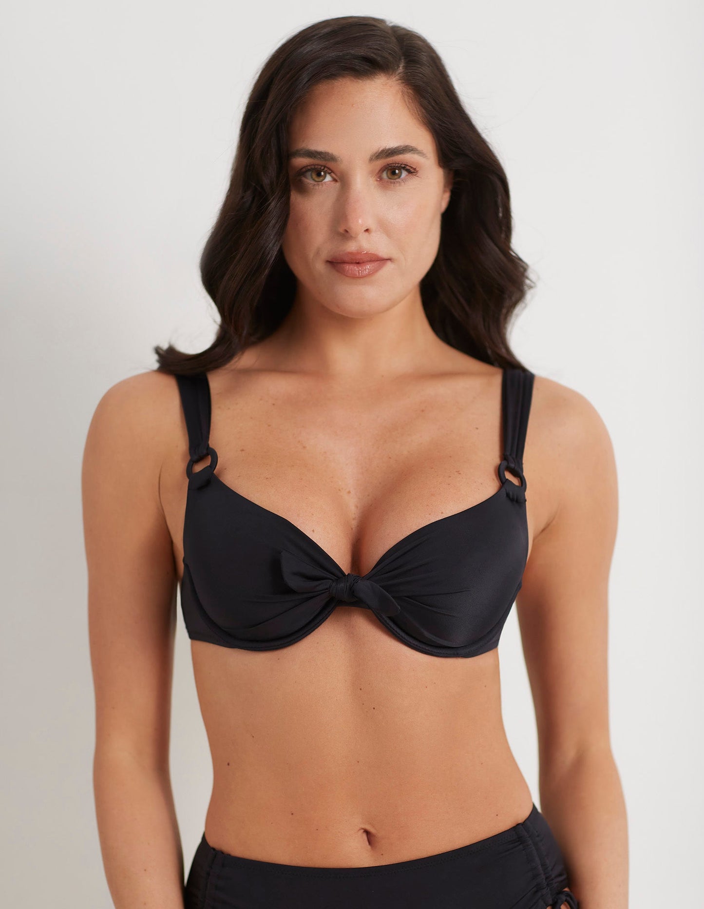 Balcony bk bra in different cup sizes - Essentials