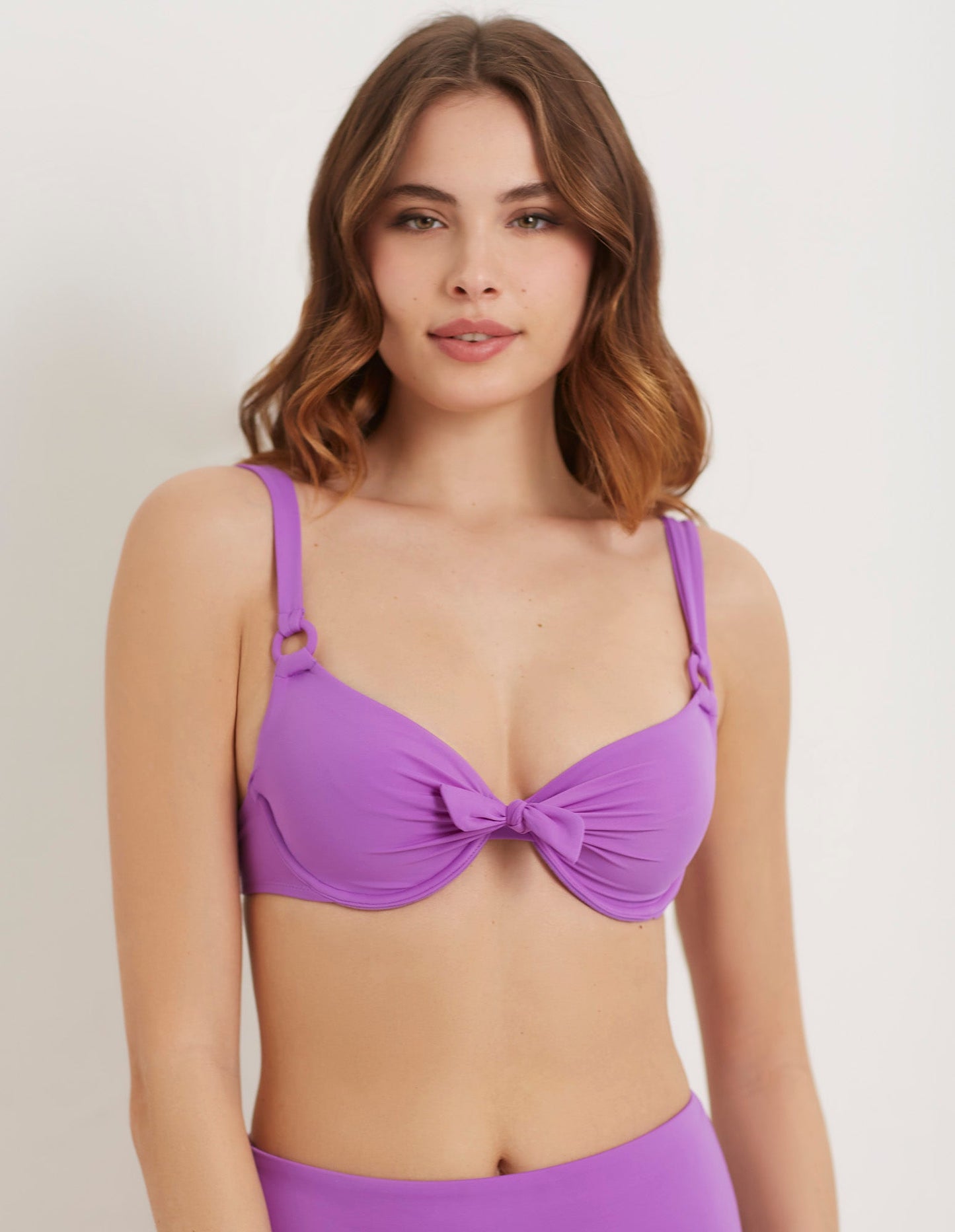 Balcony bk bra in different cup sizes - Essentials