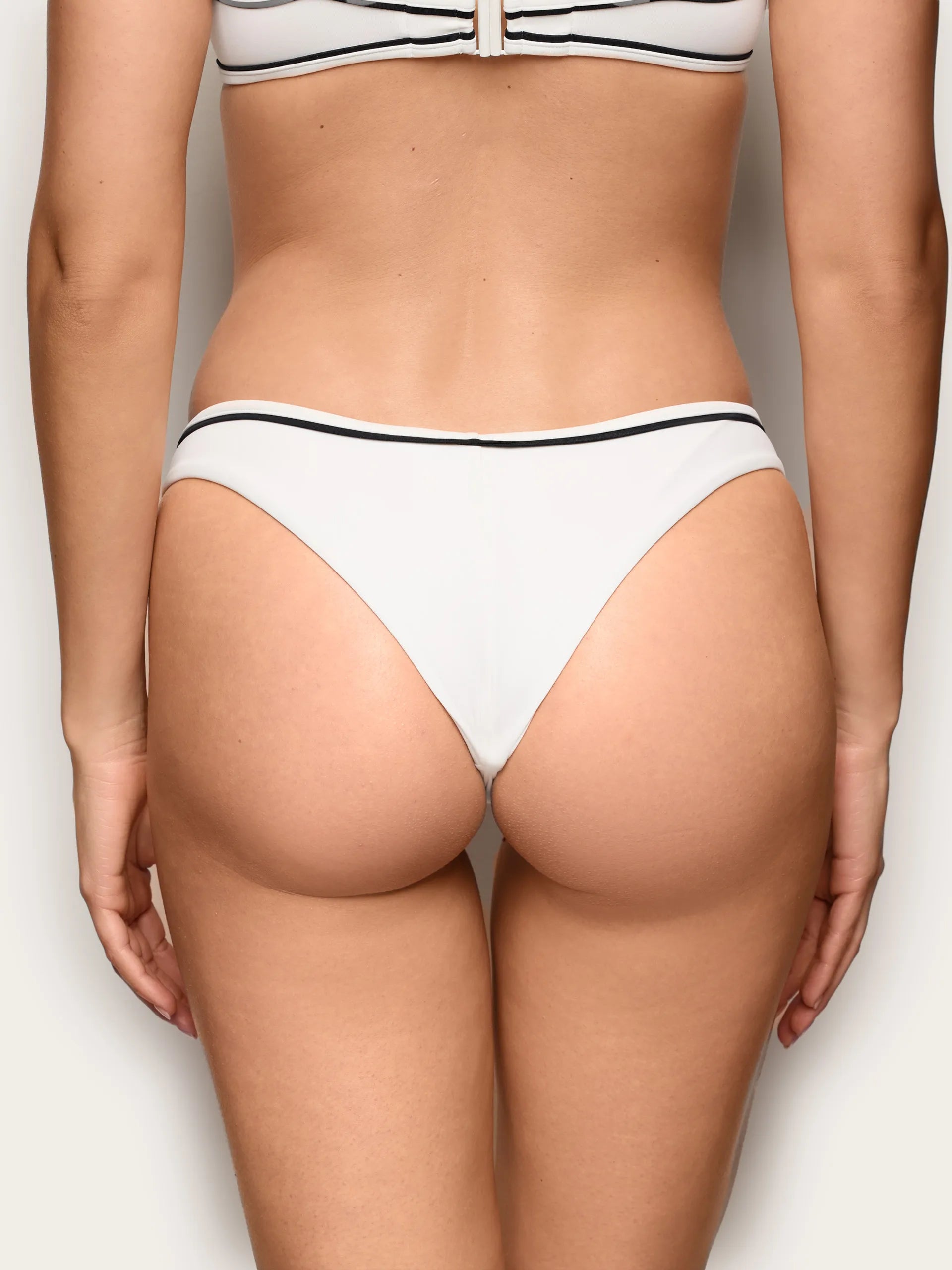 Yamamay Albania Brazilian bottom | CBND192007_014_04.jpg