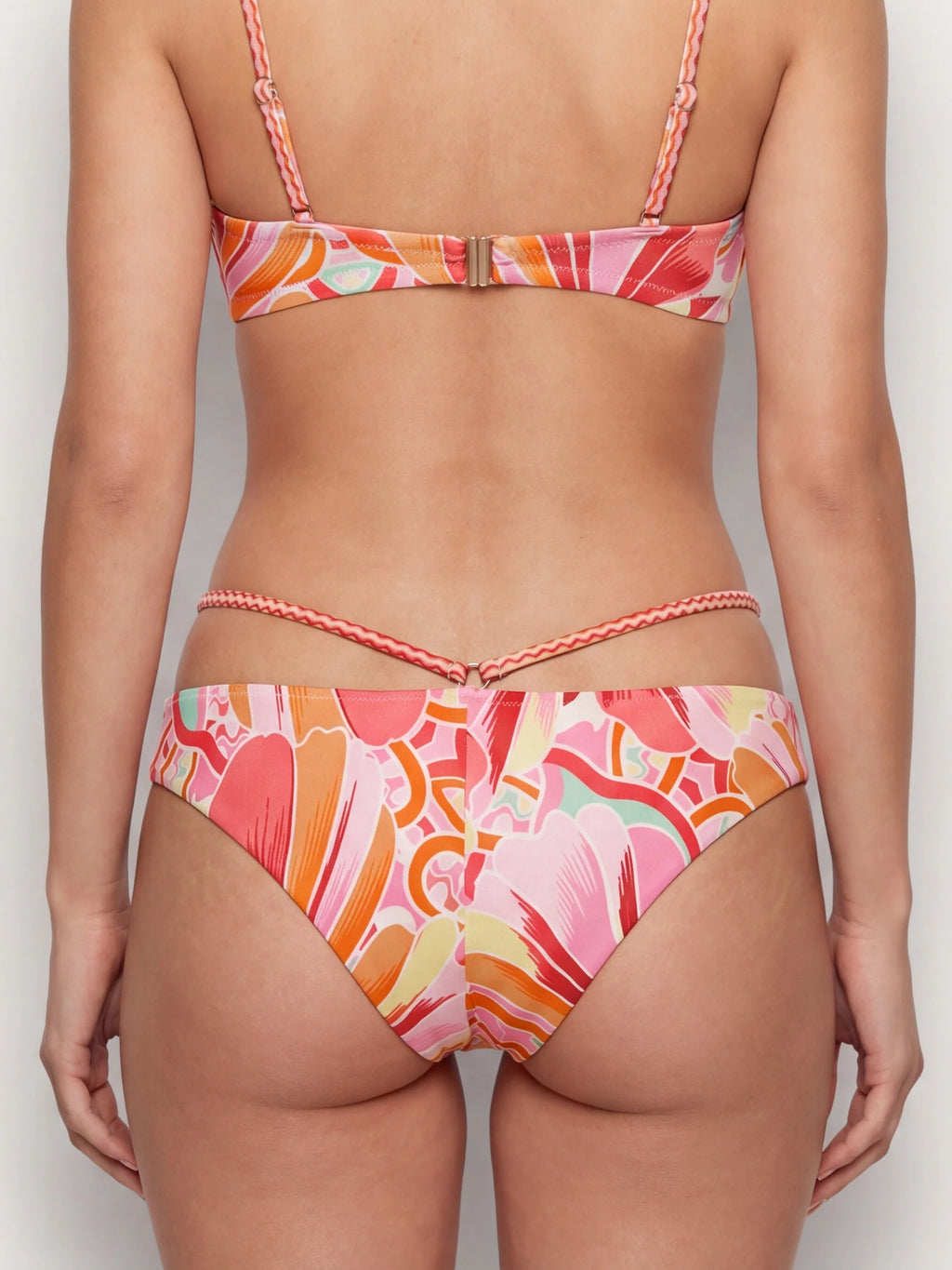 Yamamay Albania Brazilian bottom | CBND192019128_05_f6dc0dd3-9ead-4808-8337-5d7cfc127547.jpg