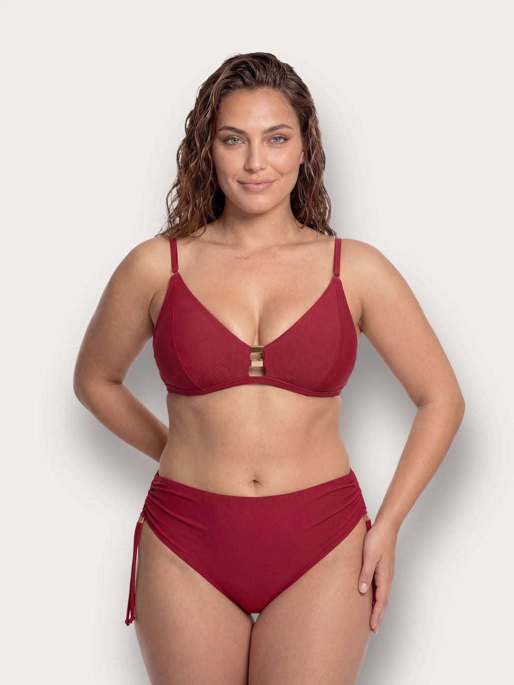 recipeta plazhi per femra yamamay sculpt color bralette e kuqe e erret