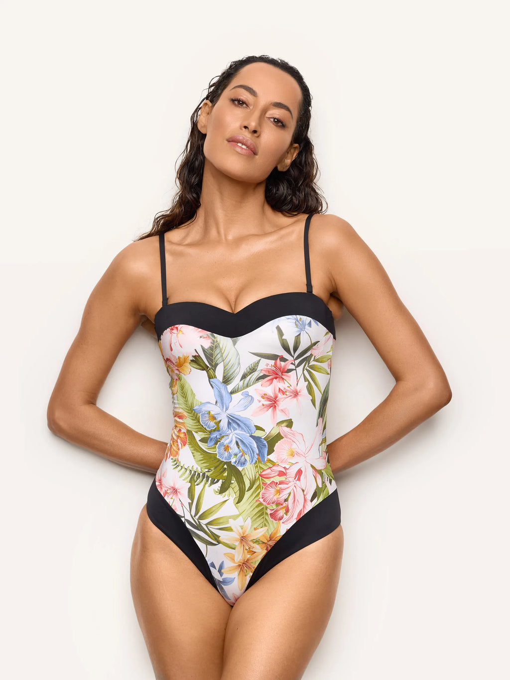 rroba banje trup per femra yamamay tahiti me mbushje floral