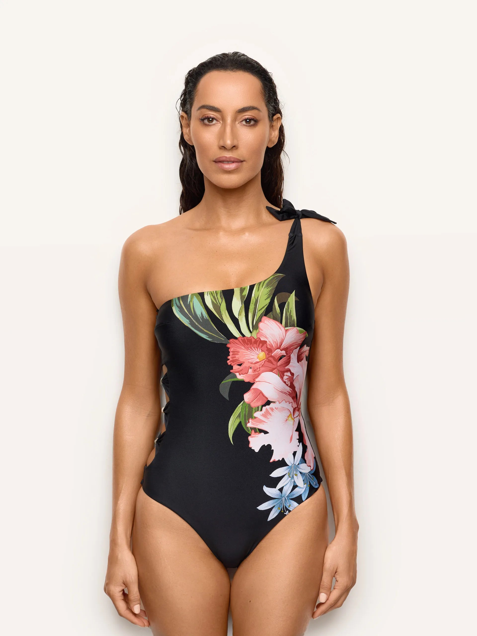 Yamamay Albania One-piece swimsuit w/remov. | CCID192011_128_02.jpg