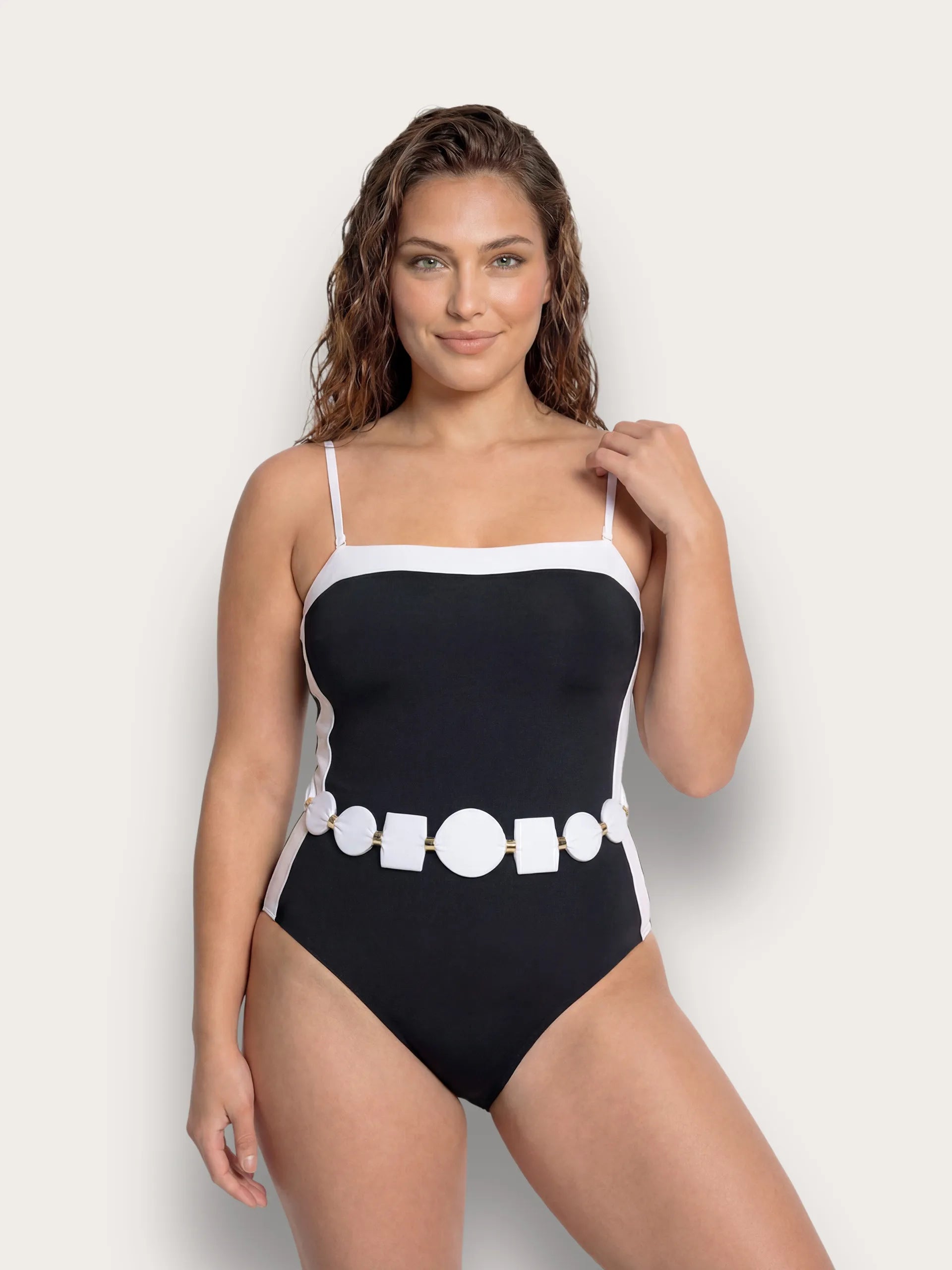 Yamamay Albania Shaping one-piece swimsuit | CCID192018_072_01.jpg
