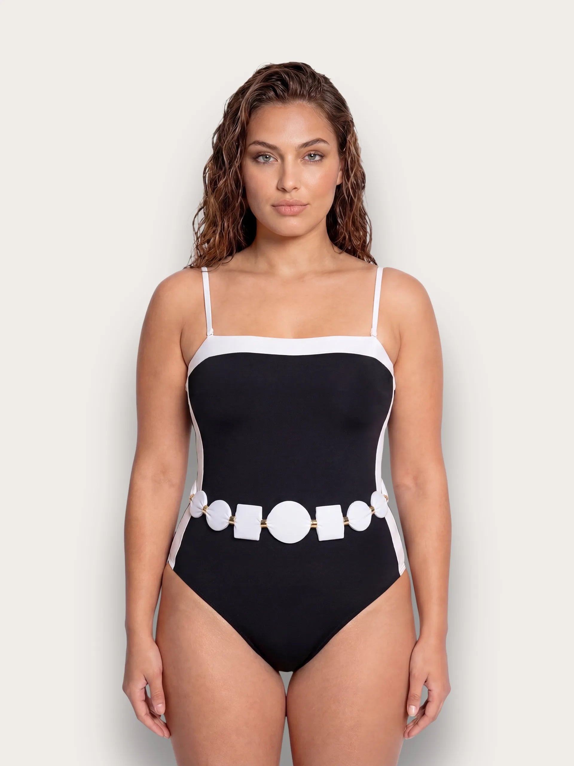 Yamamay Albania Shaping one-piece swimsuit | CCID192018_072_02.jpg
