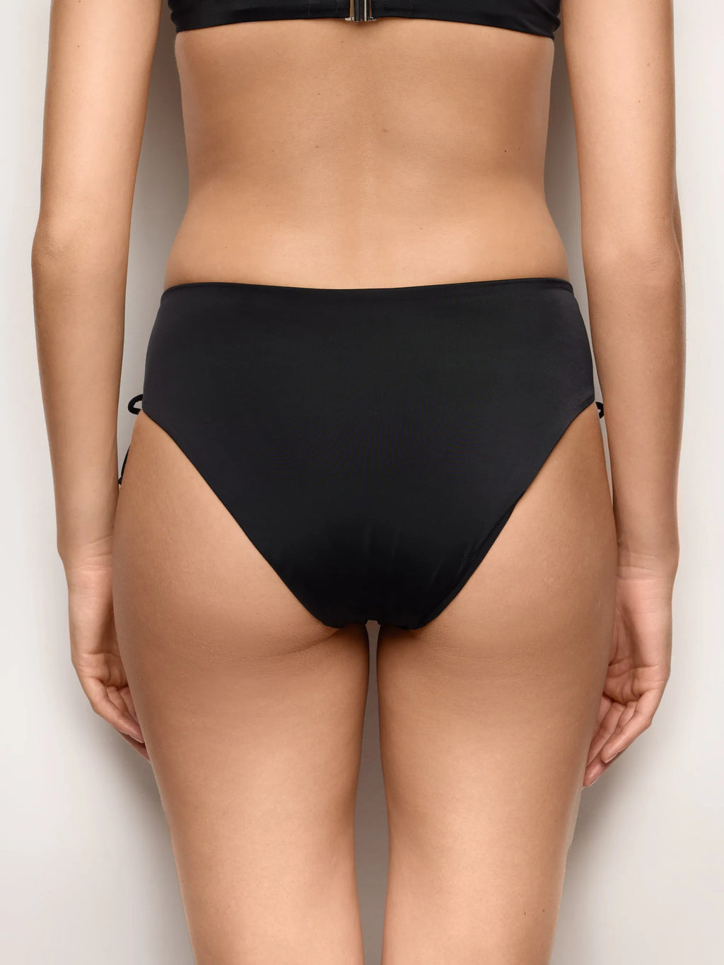 Yamamay Albania High-side bottom | CSLD192003_072_05.jpg