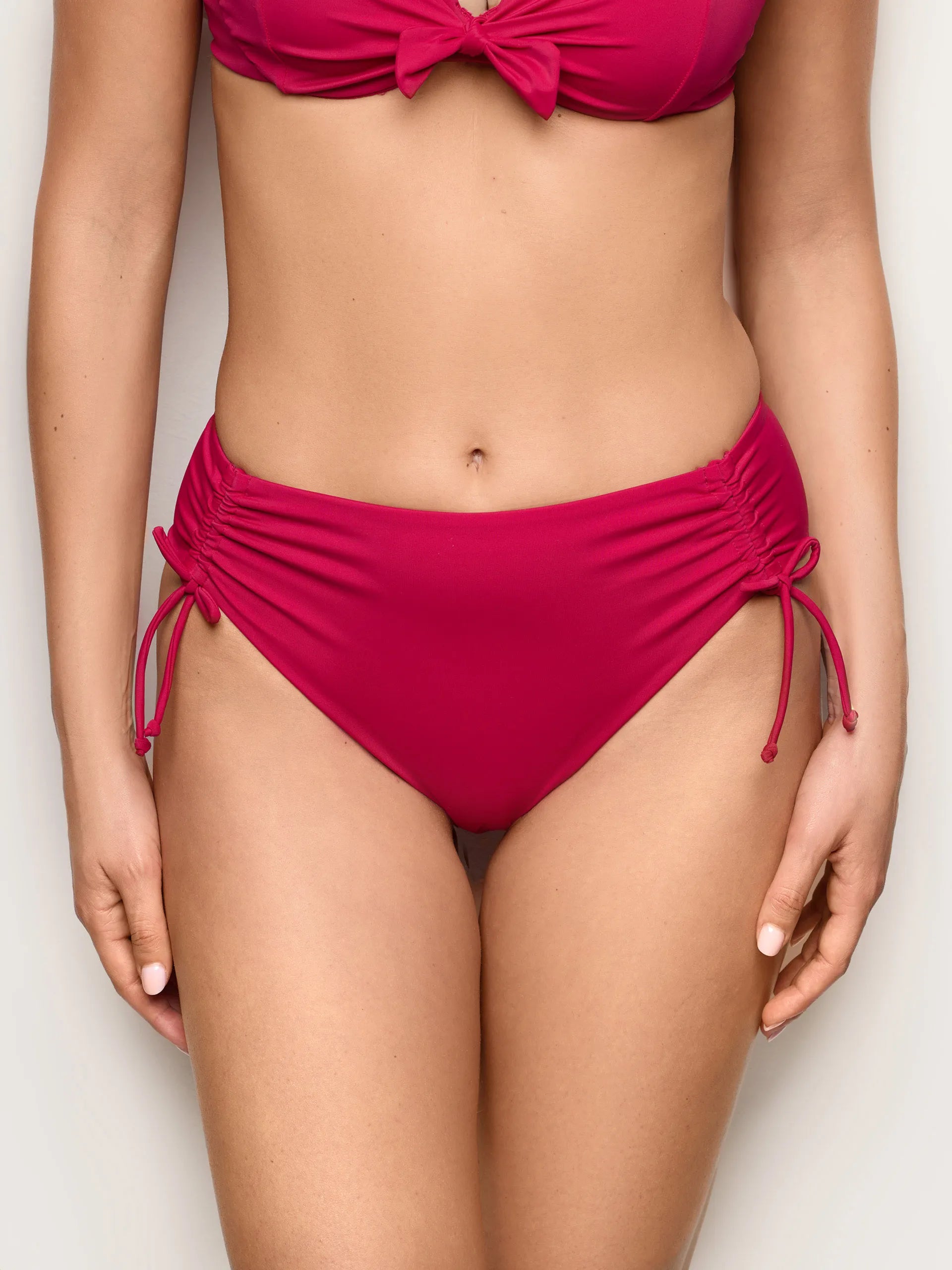 Yamamay Albania High-side bottom | CSLD192008_261_03.jpg