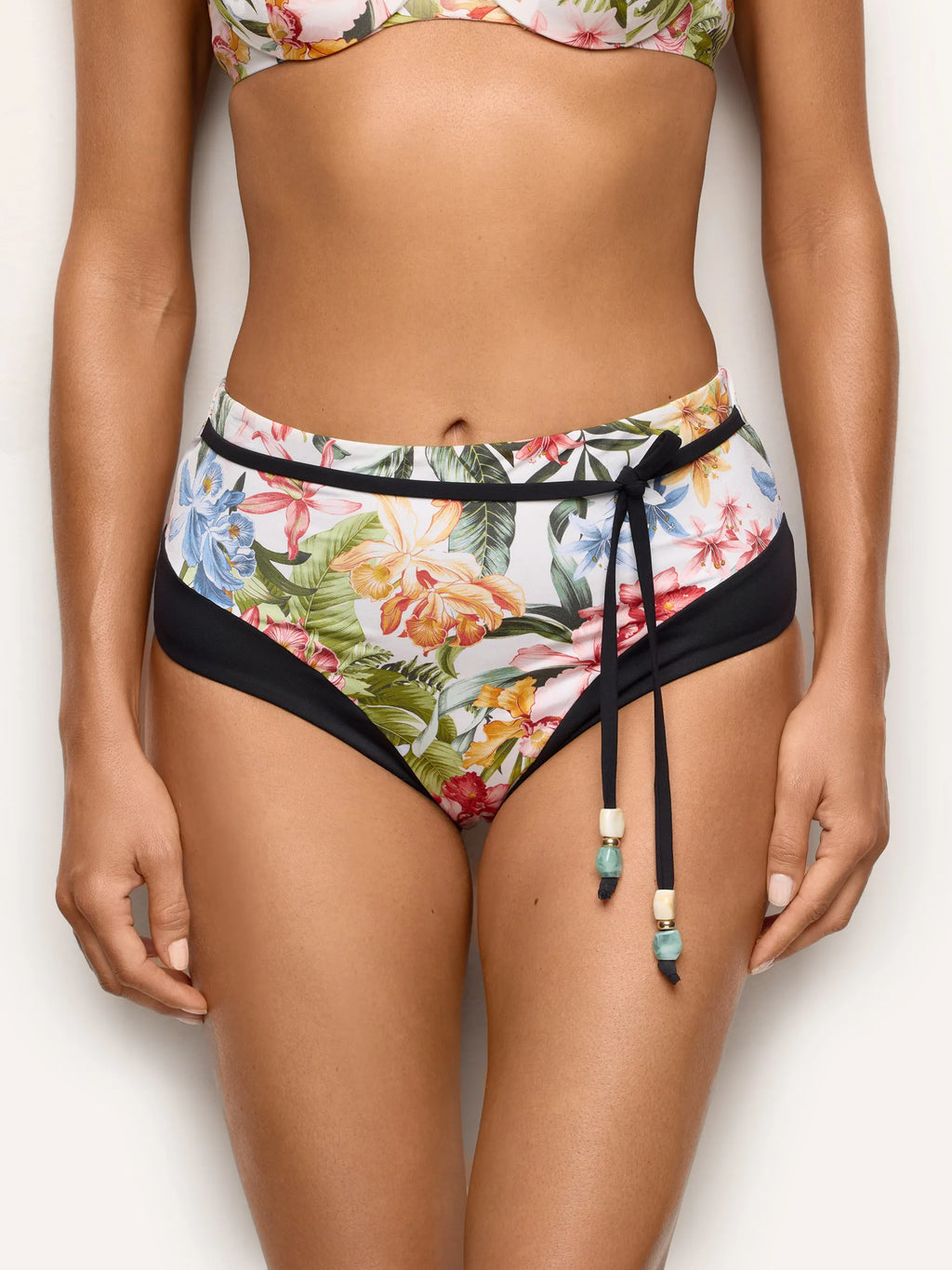 Yamamay Albania High-side bottom | CSLD192020_128_03.jpg