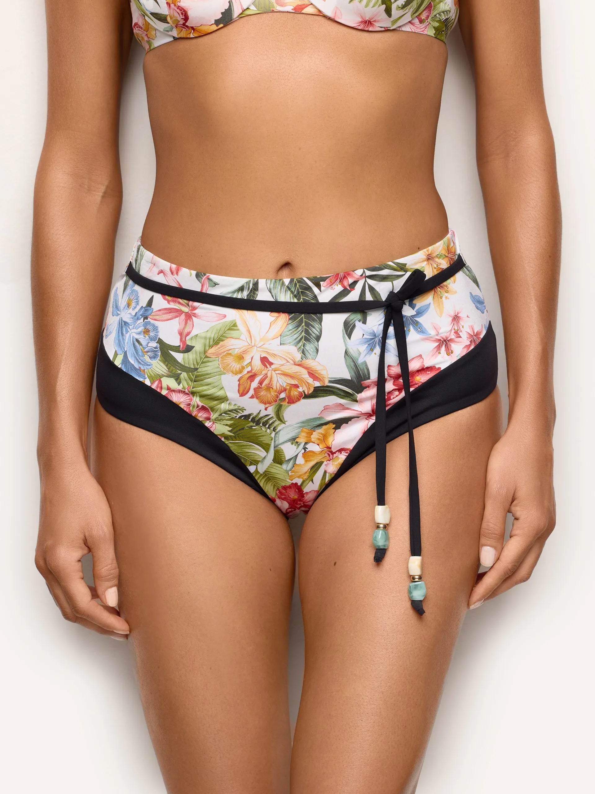 Yamamay Albania High-side bottom | CSLD192020_128_03.jpg