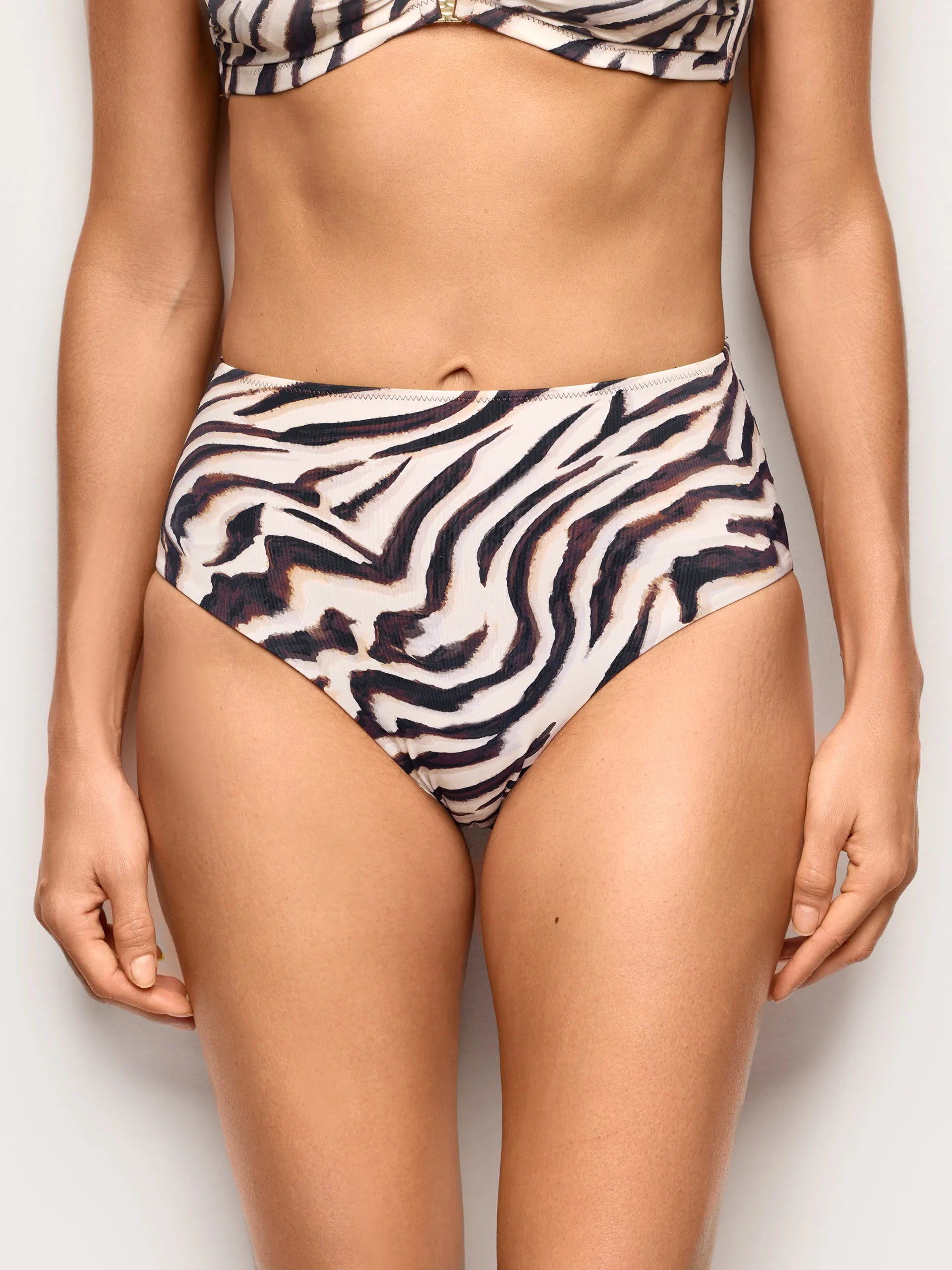 Yamamay Albania High-side bottom | CSLD192025_128_03.jpg