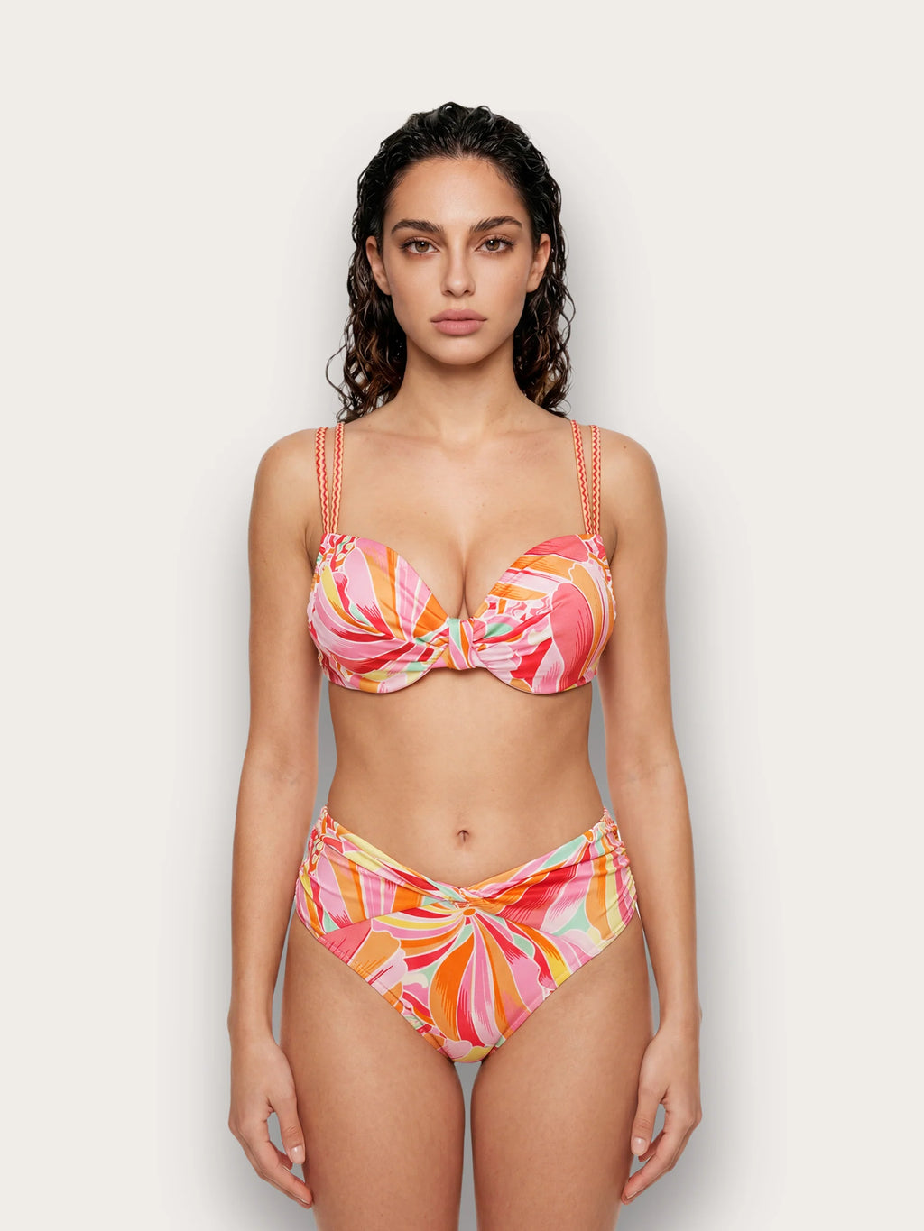 Yamamay Albania High-side bottom | CSLD192040128_02_0bb11805-0fb4-4463-a947-dd32decbc9c3.jpg