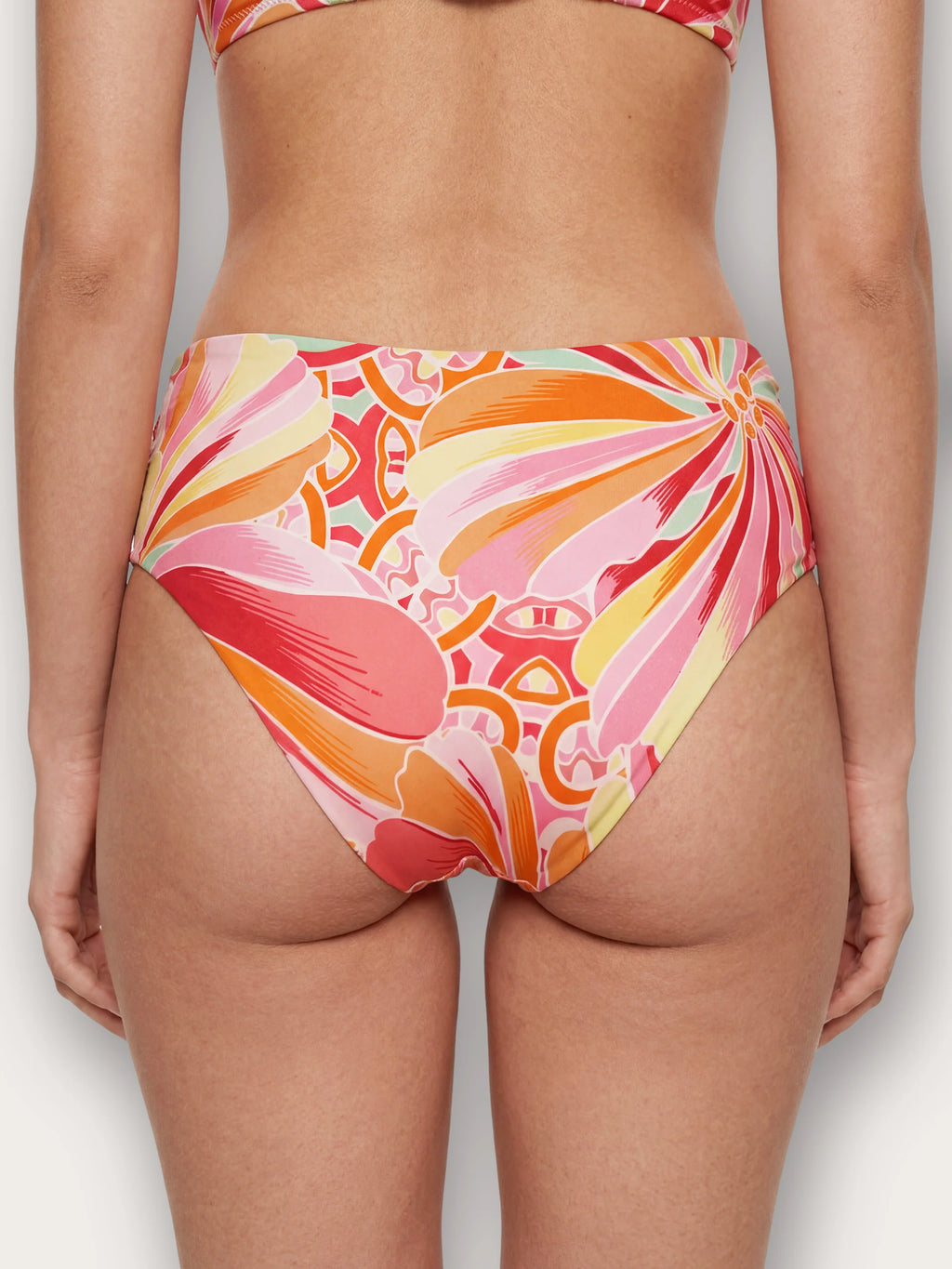Yamamay Albania High-side bottom | CSLD192040128_05_ee45a23d-18d8-40c6-87c6-6ec0bc01f532.jpg