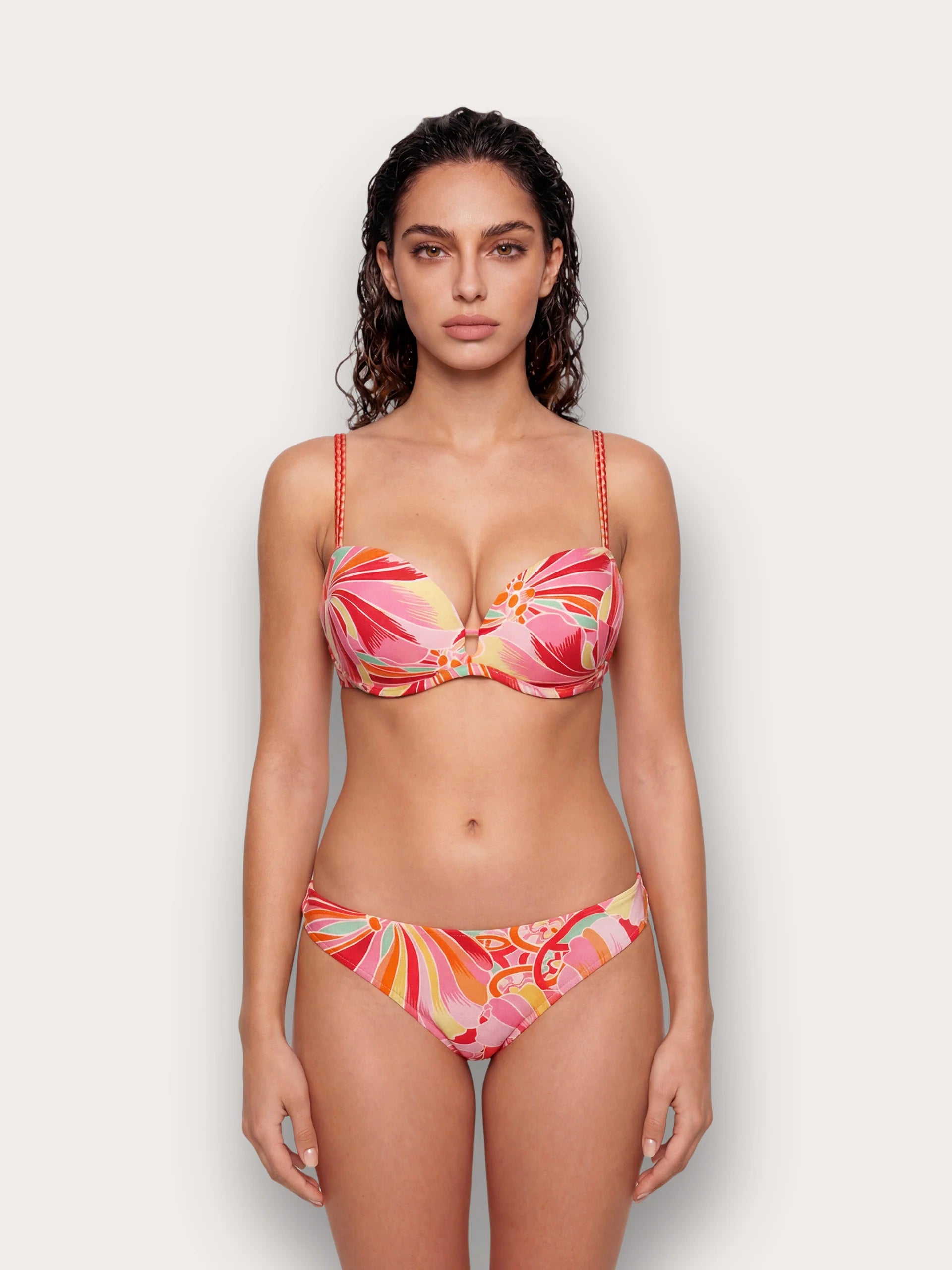 Yamamay Albania Low-side bottom | CSLD192041128_02_f9df0175-67c7-4d34-a75f-e9ac1f0c2a0a.jpg