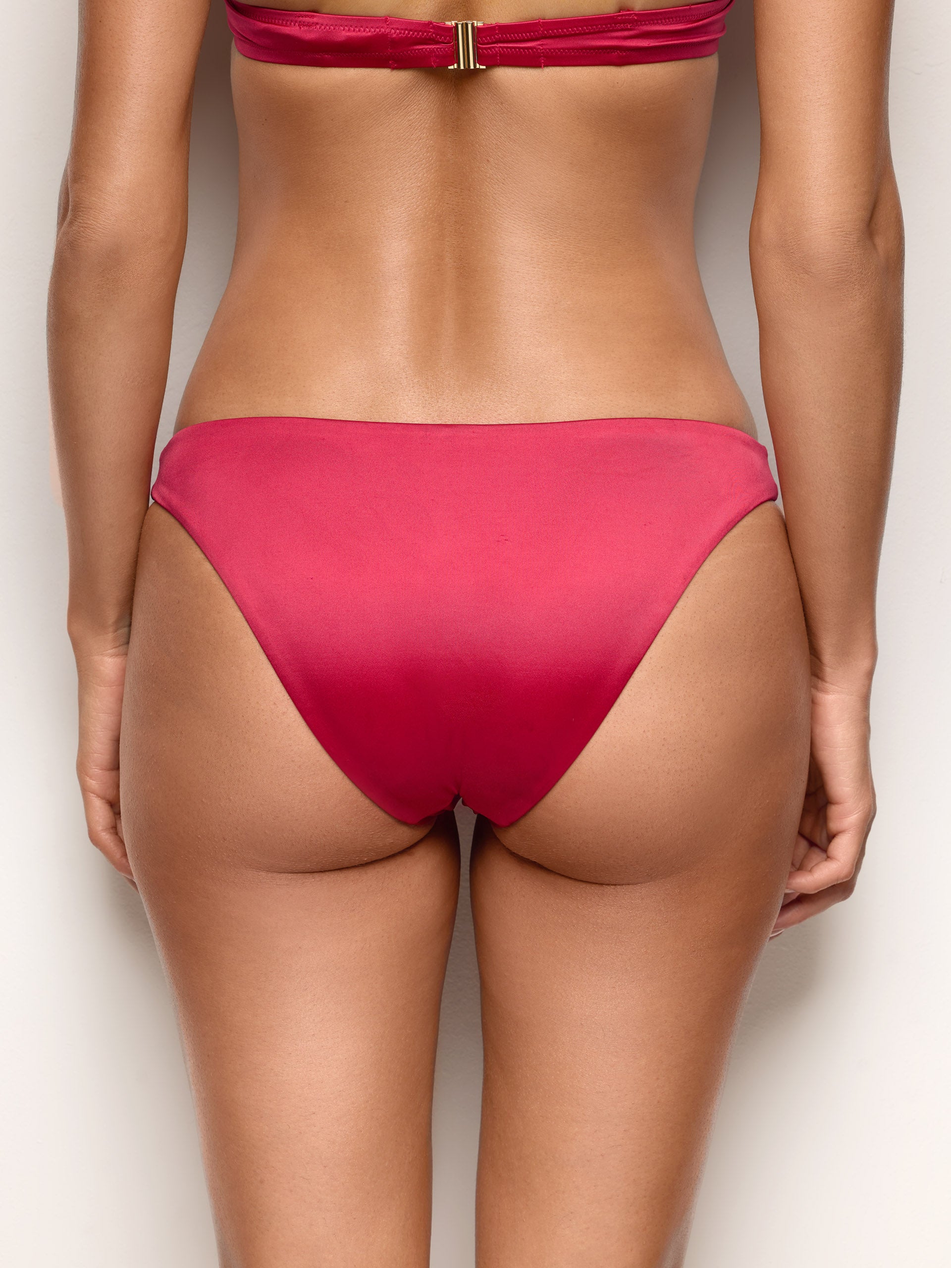 Ilehia - Low-side bottom