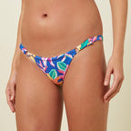 Frida – Rroba banje mbathje