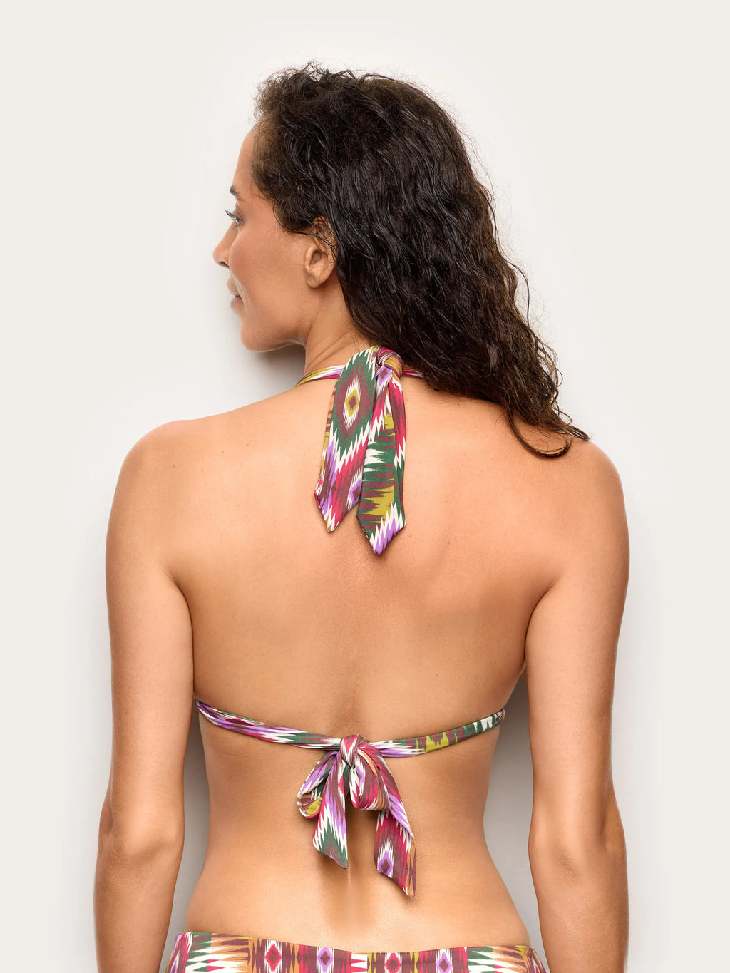 Yamamay Albania Sliding halter bikini bra w/ | CVED192008_128_04.jpg