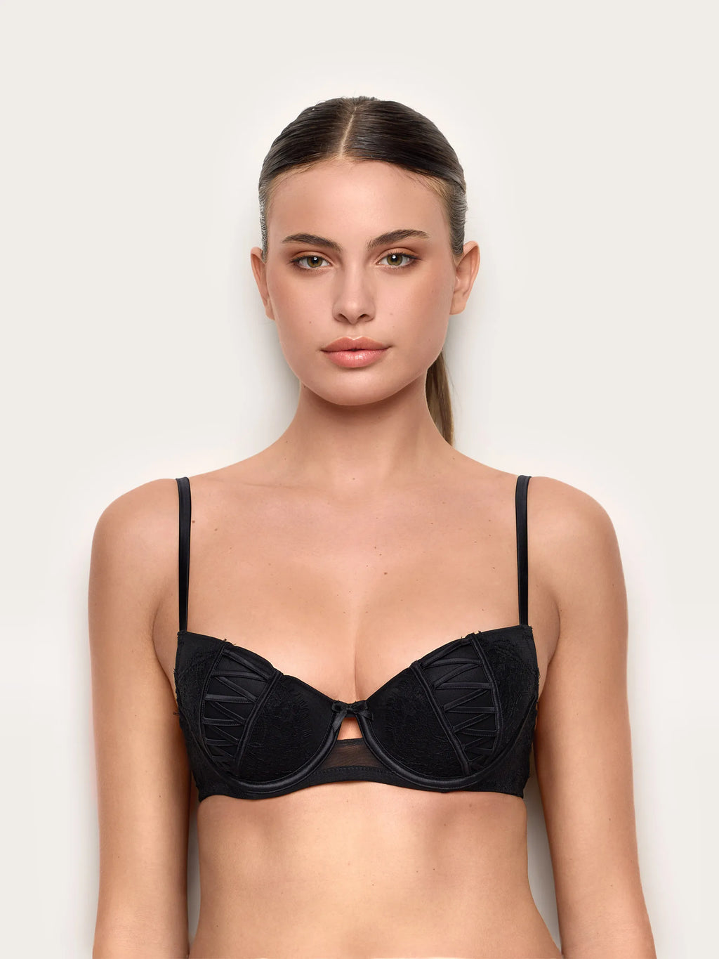 Yamamay Albania Padded balcony bra in differen | IBAD191005_072_02.jpg