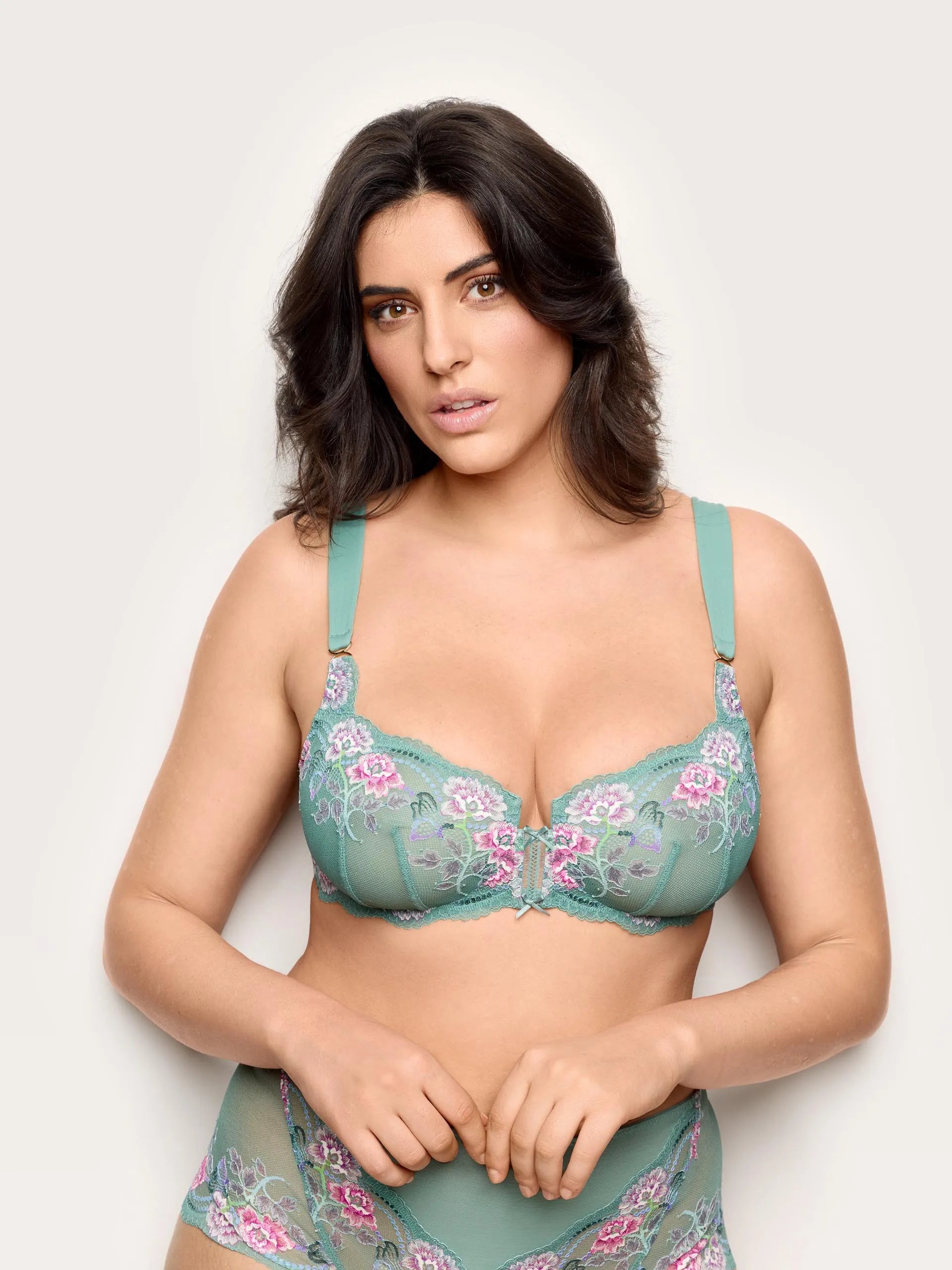 Yamamay Albania Balcony bra in different | IBAD191011_120_01.jpg