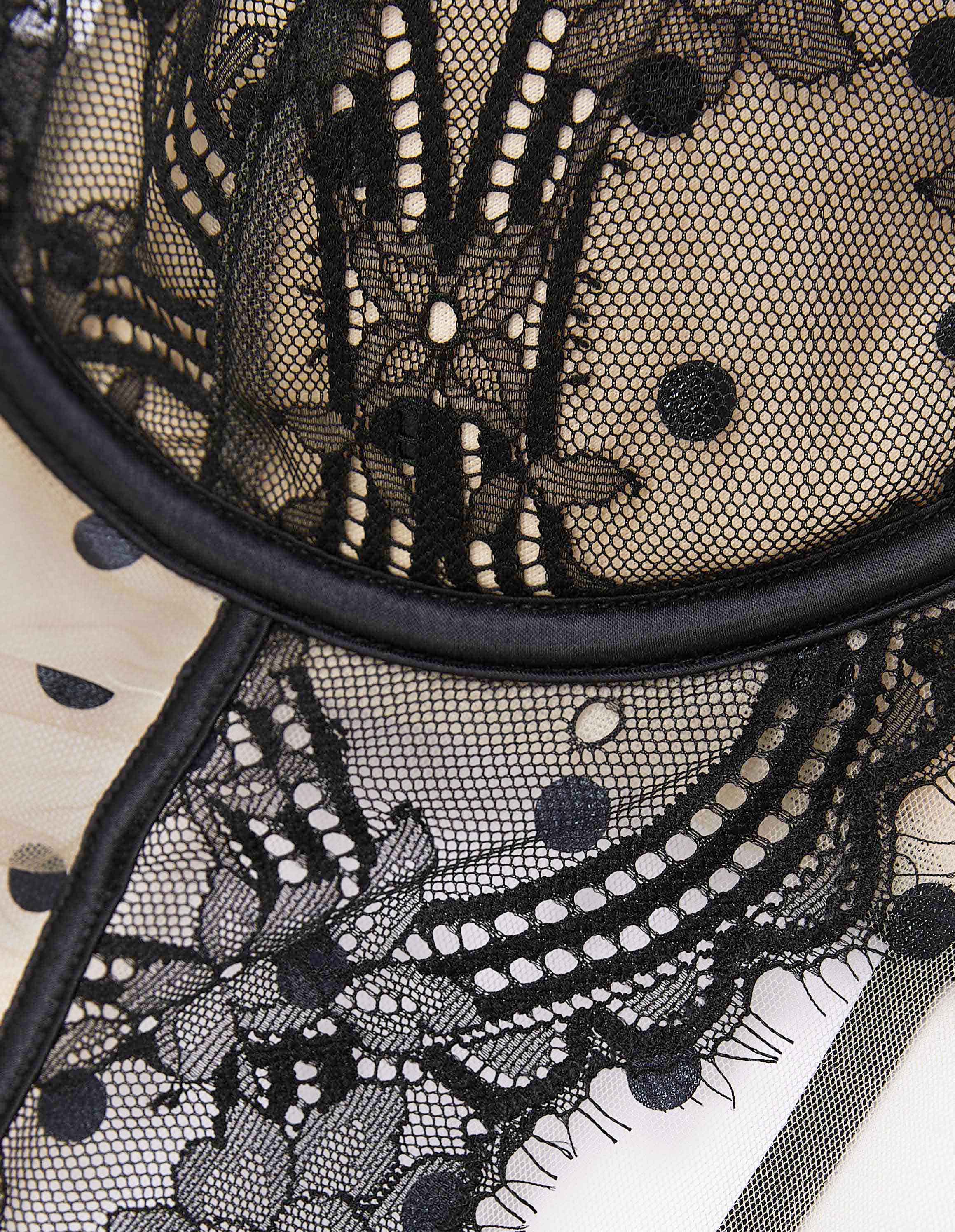 Padded body_Delice _Yamamay Albania