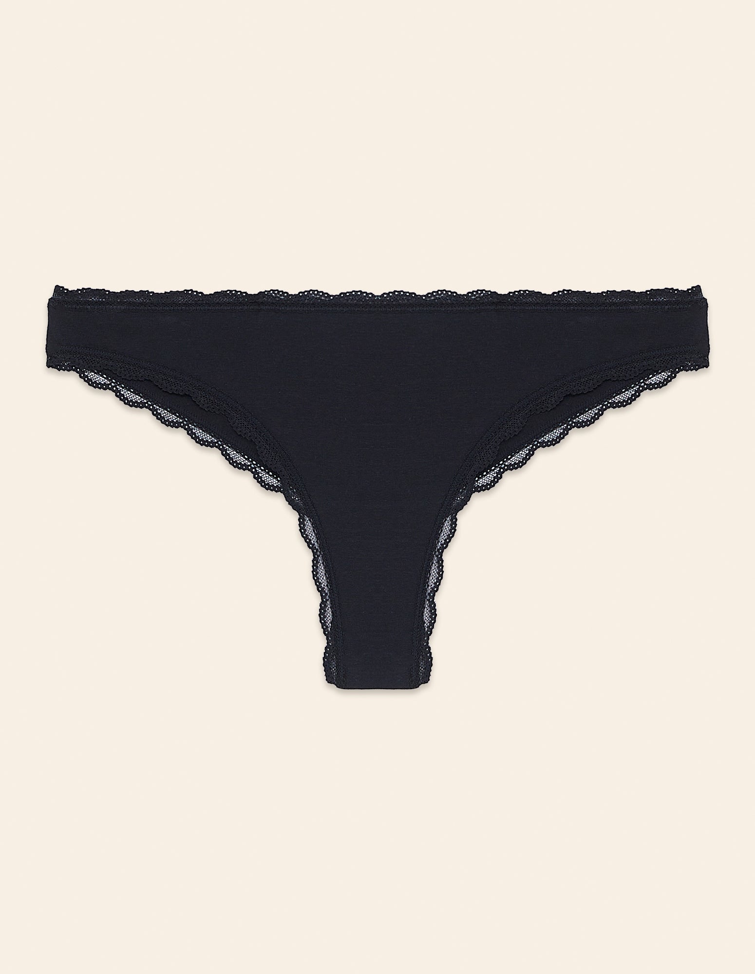 Brazilian briefs_Vicky _Yamamay Albania
