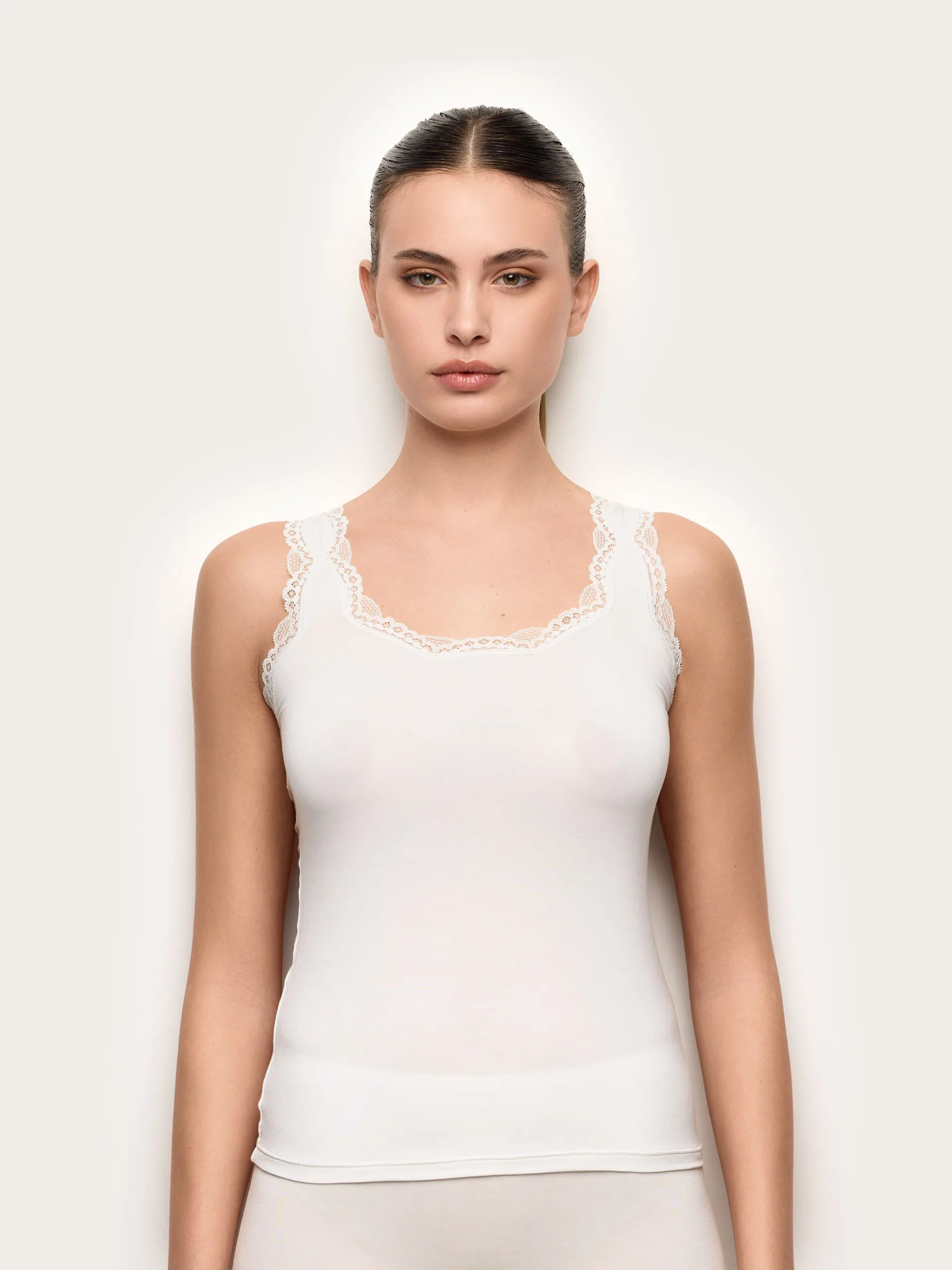 Yamamay Albania Camisole | ICRD191004_096_02.jpg