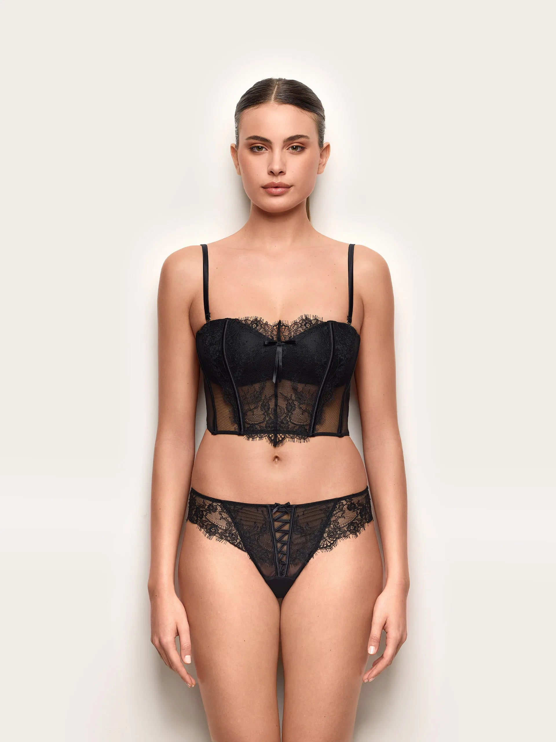 Yamamay Albania G-string French knickers | ICUD191005_072_02.jpg