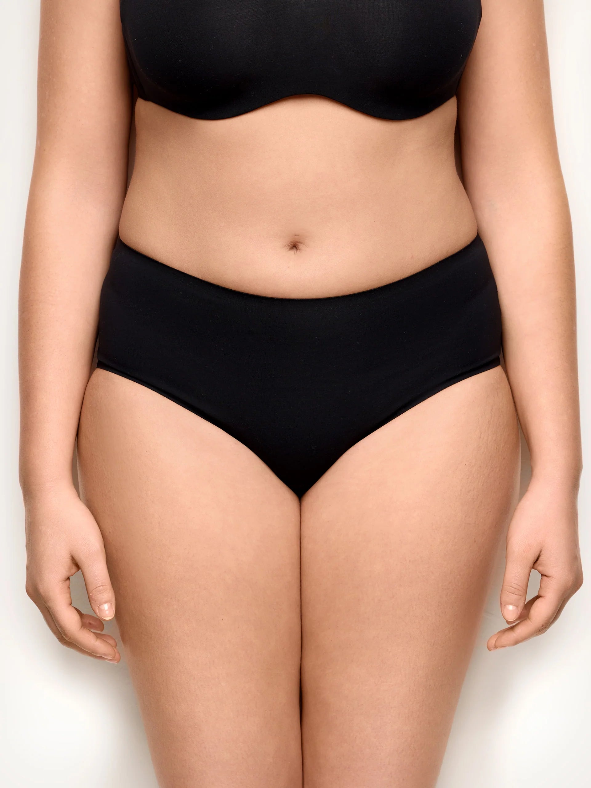 Yamamay Albania French knickers | ICUD99X025072_03_4c093c5f-486d-4c38-952a-b68123aaca57.jpg