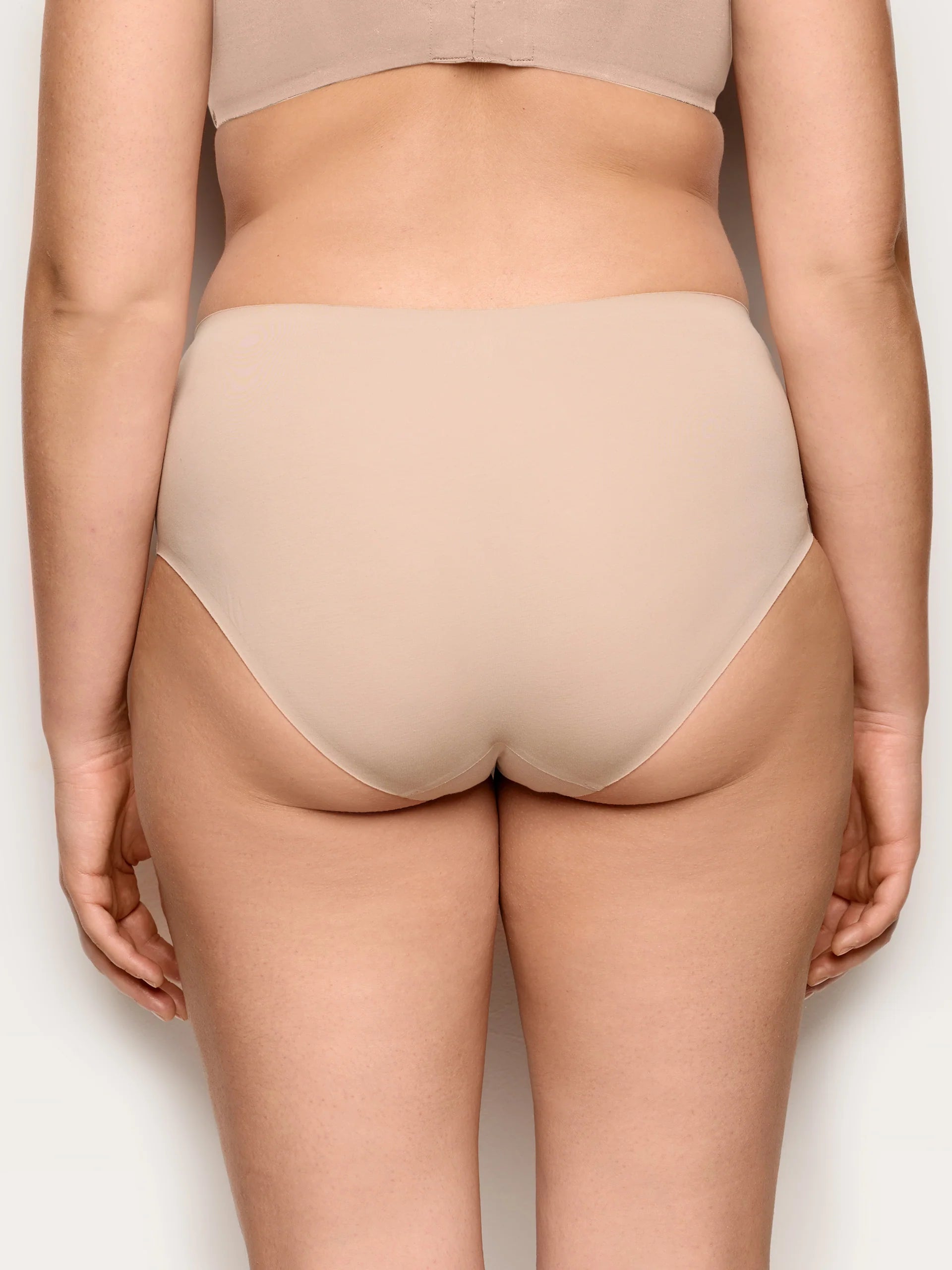 Yamamay Albania French knickers | ICUD99X025216_05_ed77f846-7a2c-4d7c-b4bc-d081785782ec.jpg
