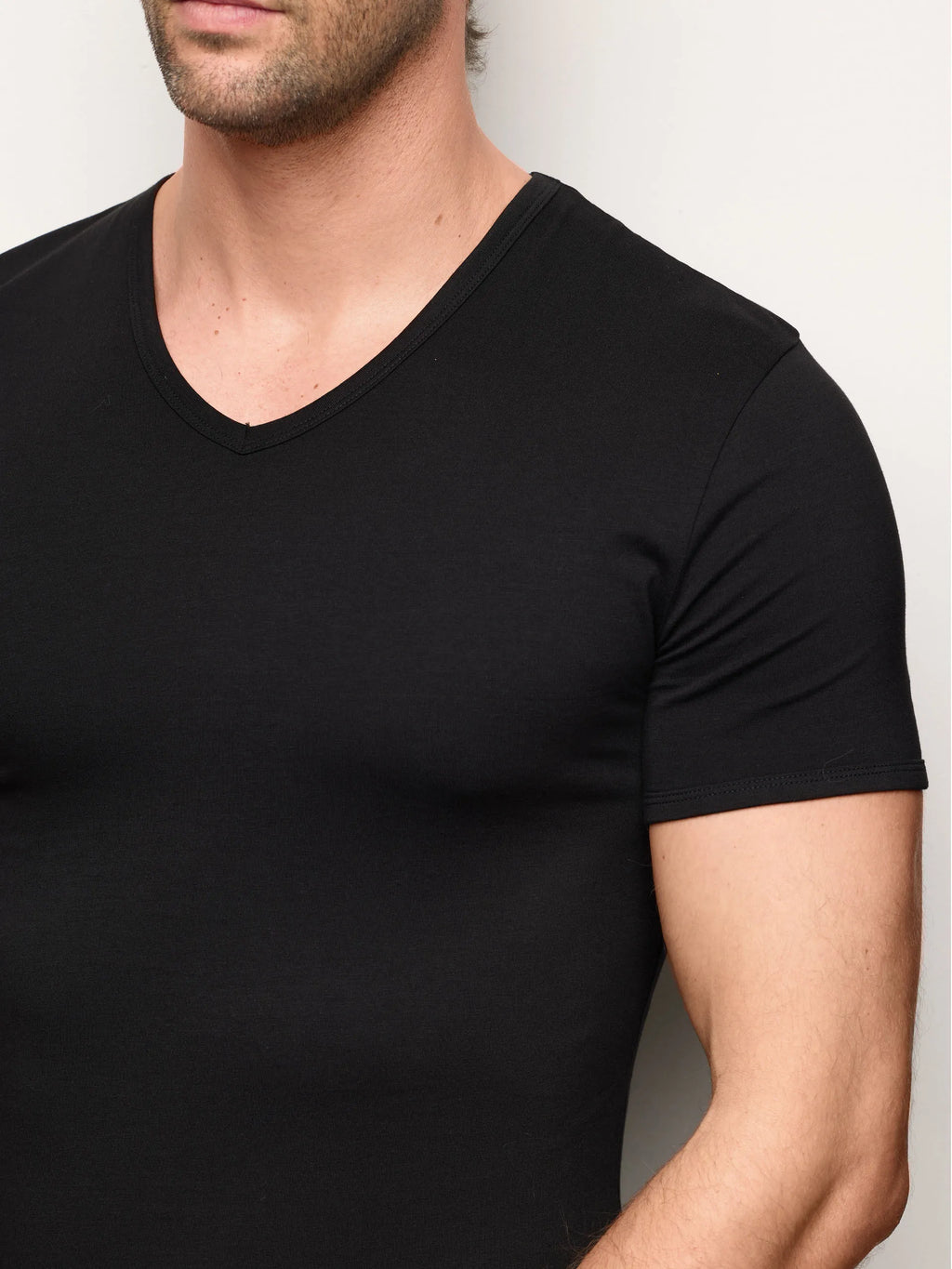 Yamamay Albania T-Shirt short sleeve V-neck | IMAU99X024_072_03.jpg