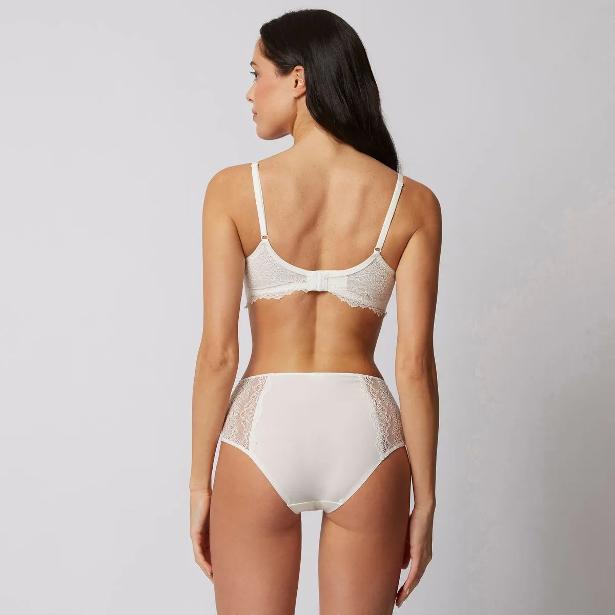 ORCHIDEA - Reçipetë bralette formuese, në përmasa të ndryshme kupash