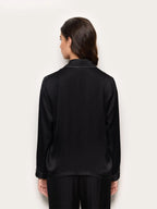 Xhaketë Saten për Femra – Elegancë & Shkëlqim