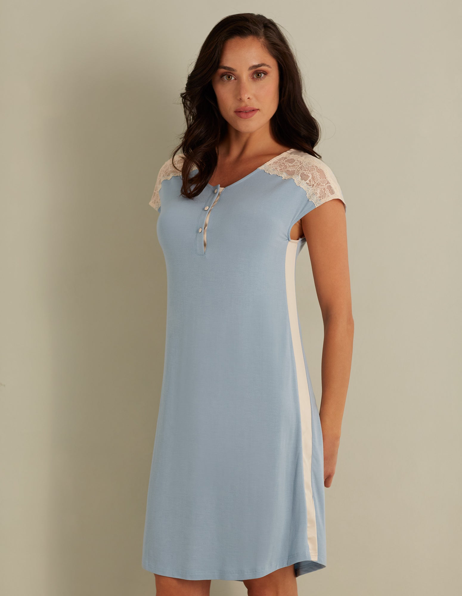 Short-sleeve nightshirt - Magnolia