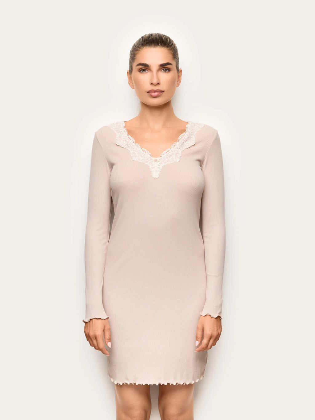 Yamamay Albania Long-sleeve nightshirt | PCCD193003726_02.jpg