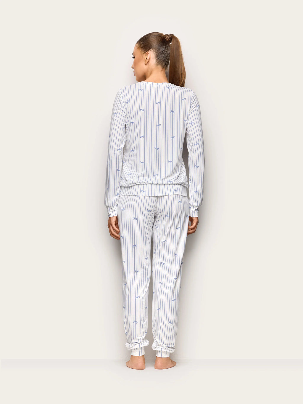 Yamamay Albania Pyjamas | PPLD193002128_05_a4412adb-afe4-4016-b19d-8d9d358ec735.jpg