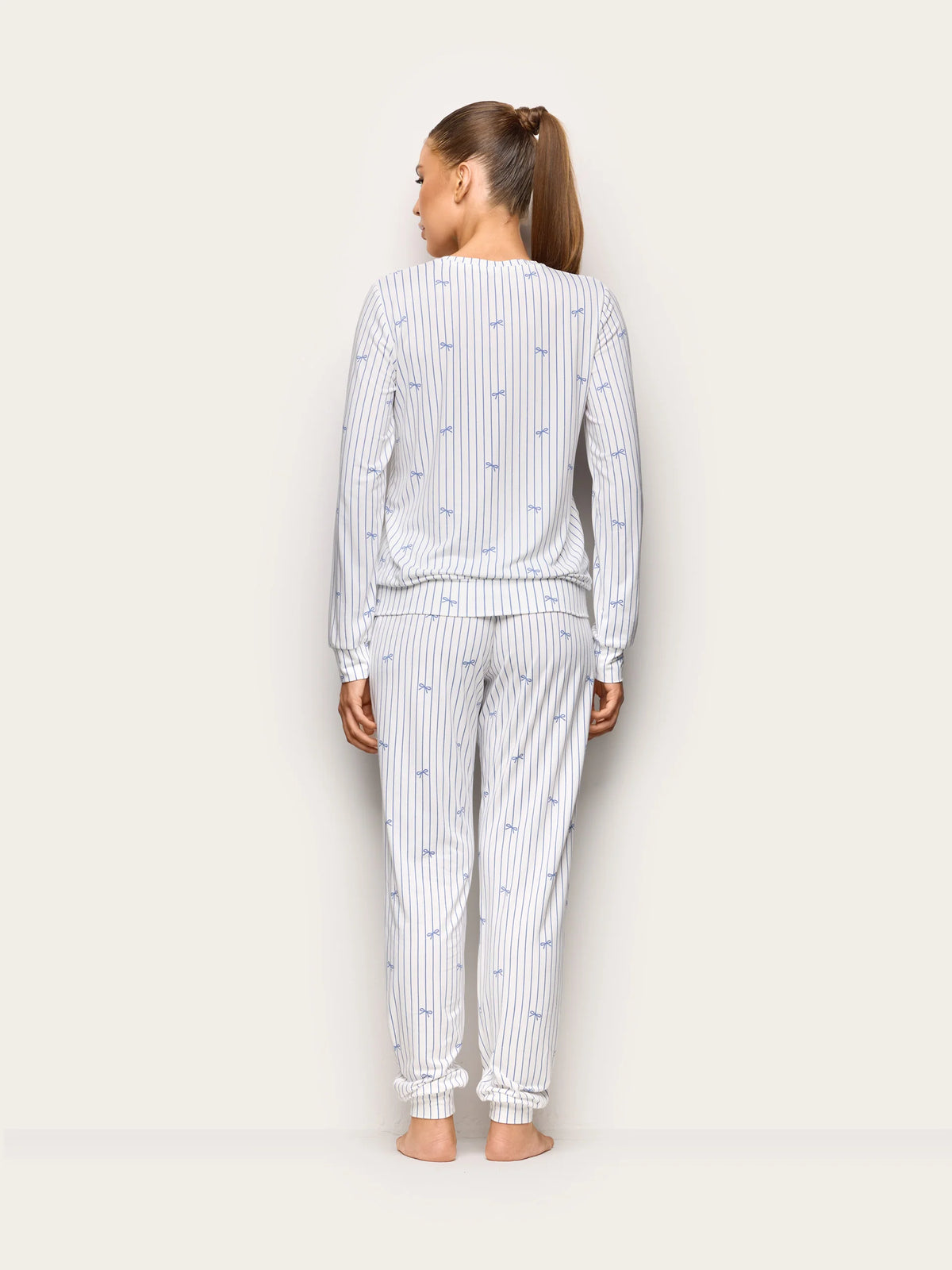 Yamamay Albania Pyjamas | PPLD193002128_05_a4412adb-afe4-4016-b19d-8d9d358ec735.jpg