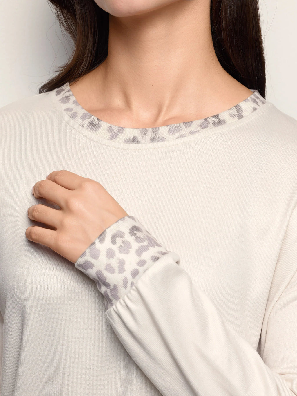 Yamamay Albania Pyjamas | PPLD193003088_03_18ef8f2d-7db9-4563-96d0-ed1f9ffbd168.jpg
